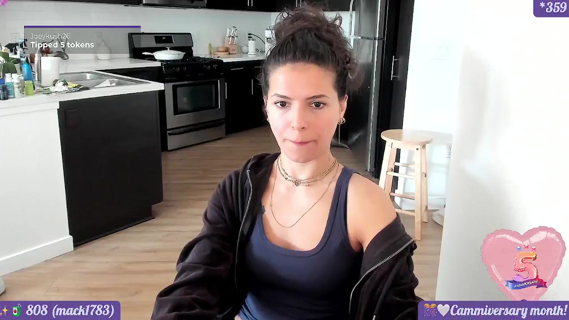 Gallery image thumbnail from litty's myfreecams stream on, 11/15/2024, 22:41 image 12 of 20