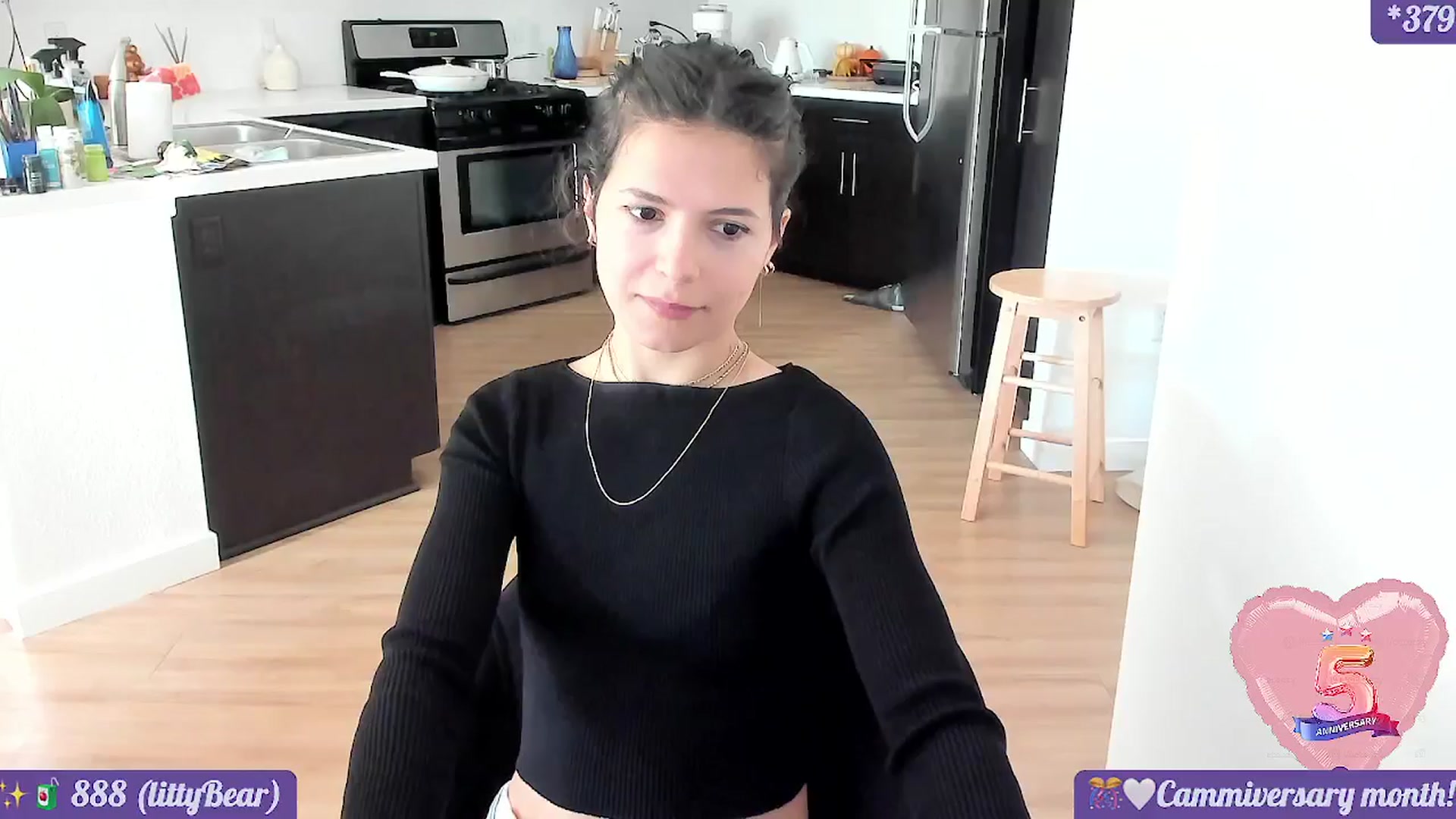 Gallery image thumbnail from litty's myfreecams stream on, 11/17/2024, 01:13 image 10 of 20