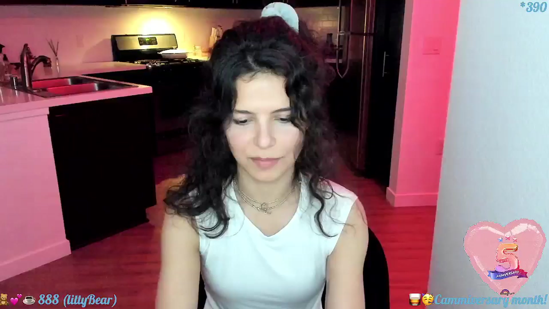 Gallery image thumbnail from litty's myfreecams stream on, 11/19/2024, 03:05 image 12 of 20