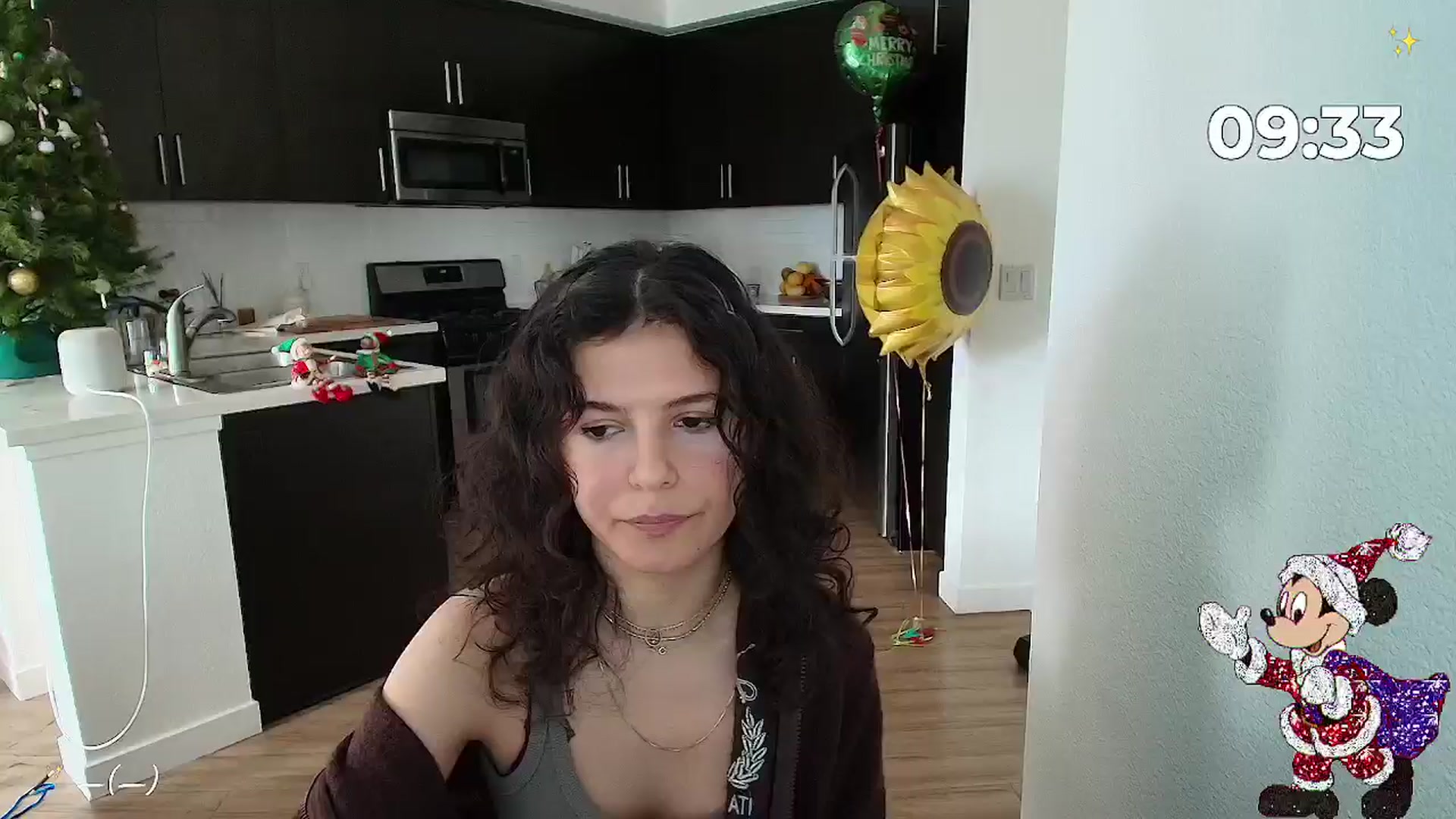 Gallery image thumbnail from litty's myfreecams stream on, 12/01/2024, 21:35 image 19 of 20