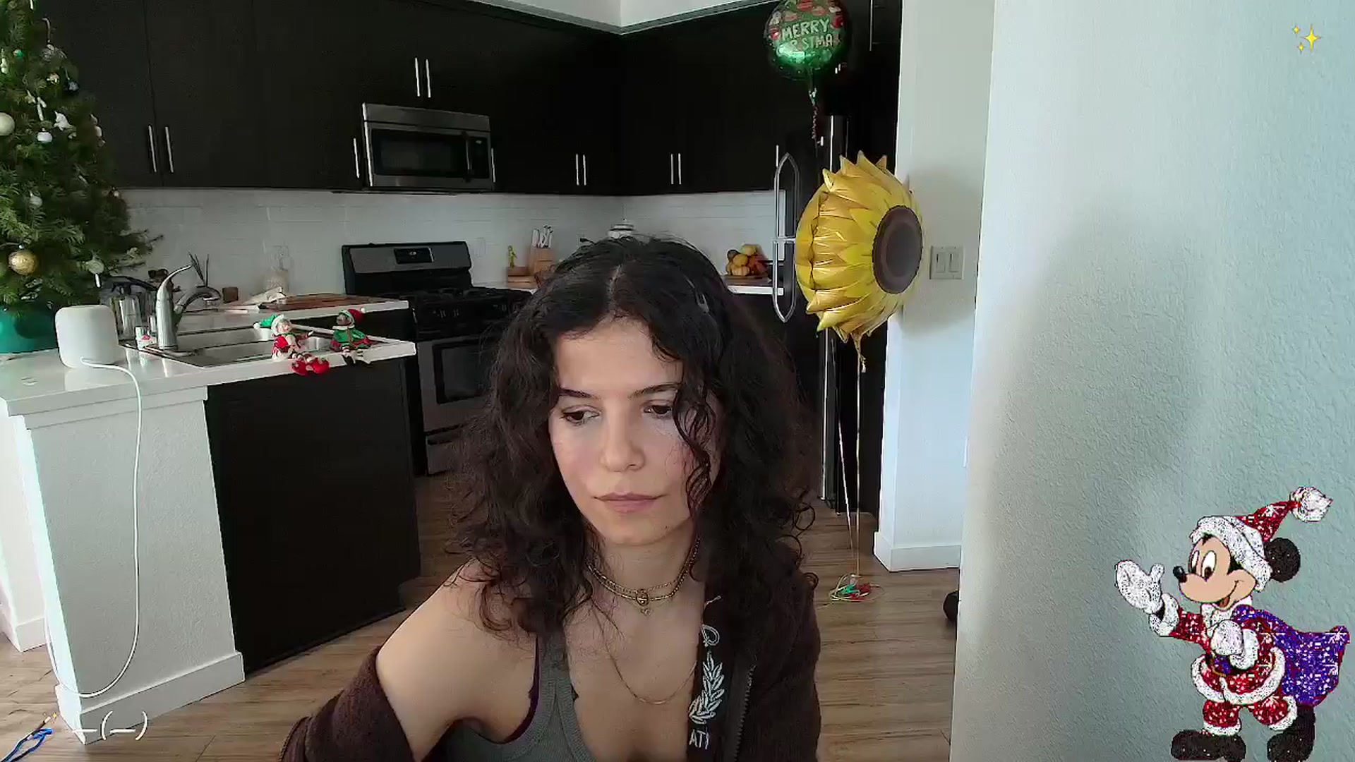 Gallery image thumbnail from litty's myfreecams stream on, 12/01/2024, 21:35 image 16 of 20
