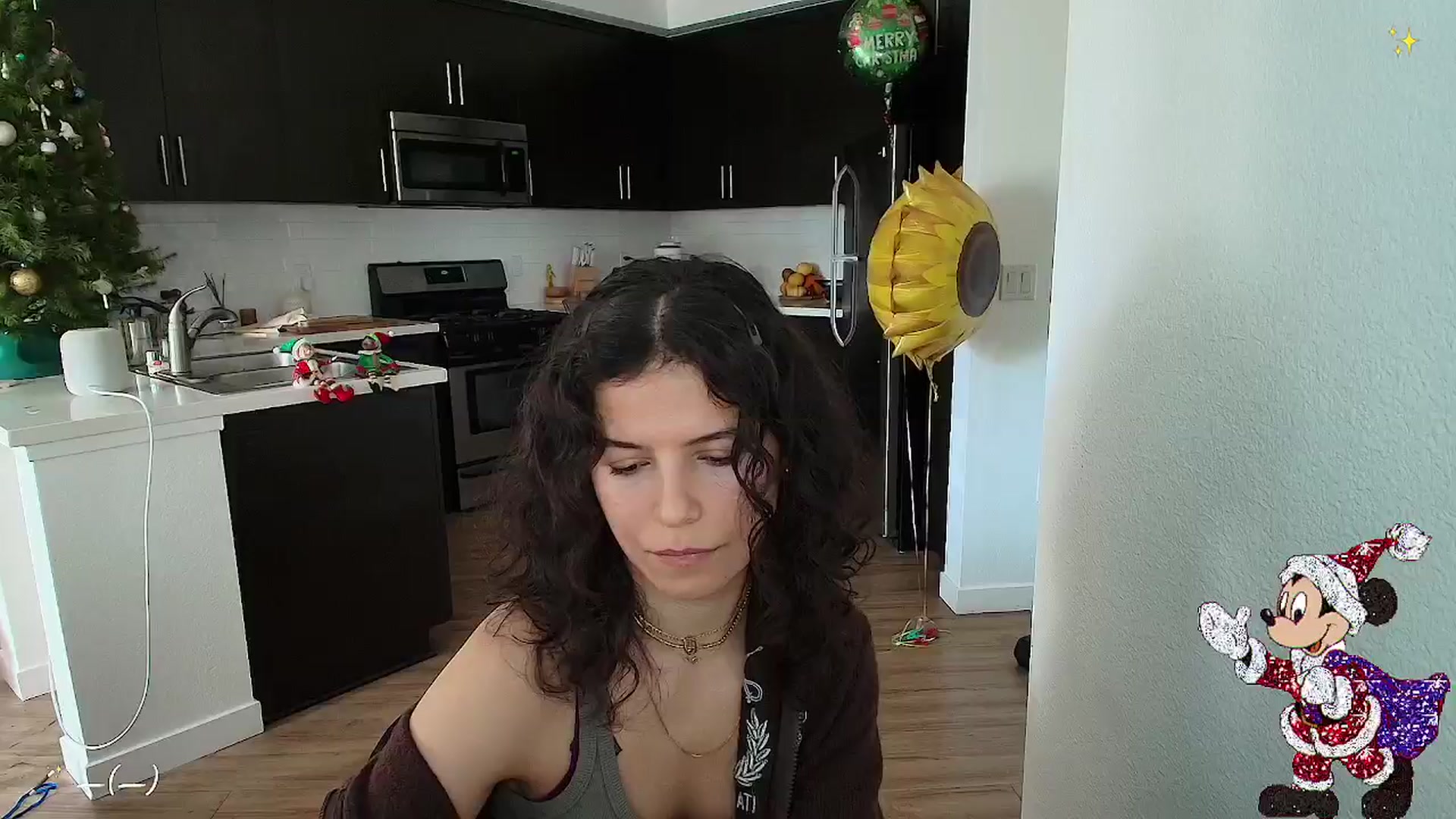 Gallery image thumbnail from litty's myfreecams stream on, 12/01/2024, 21:35 image 13 of 20