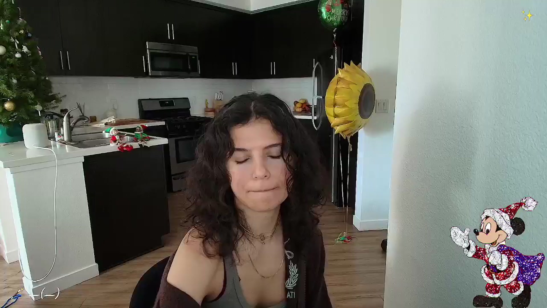 Gallery image thumbnail from litty's myfreecams stream on, 12/01/2024, 21:35 image 14 of 20