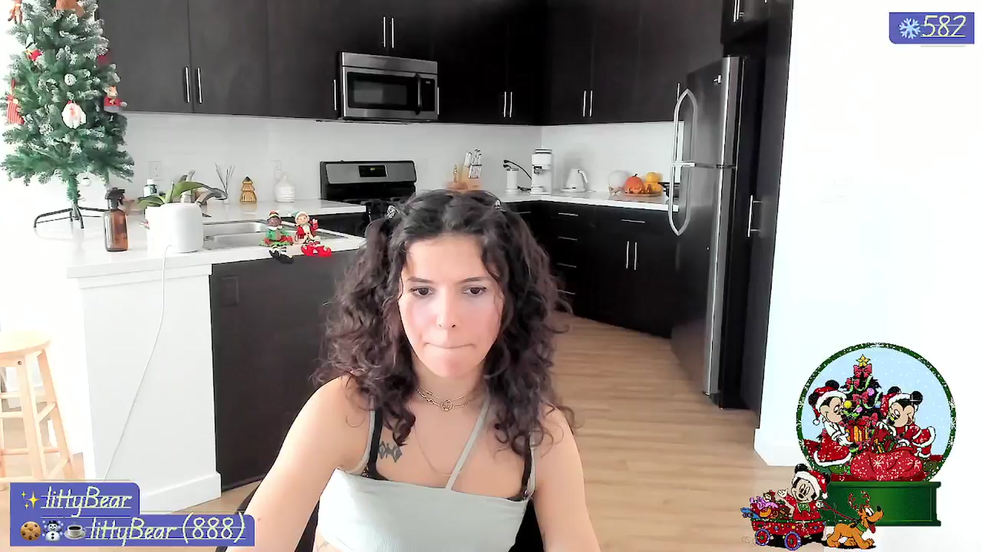 Gallery image thumbnail from litty's myfreecams stream on, 12/19/2024, 01:42 image 5 of 20