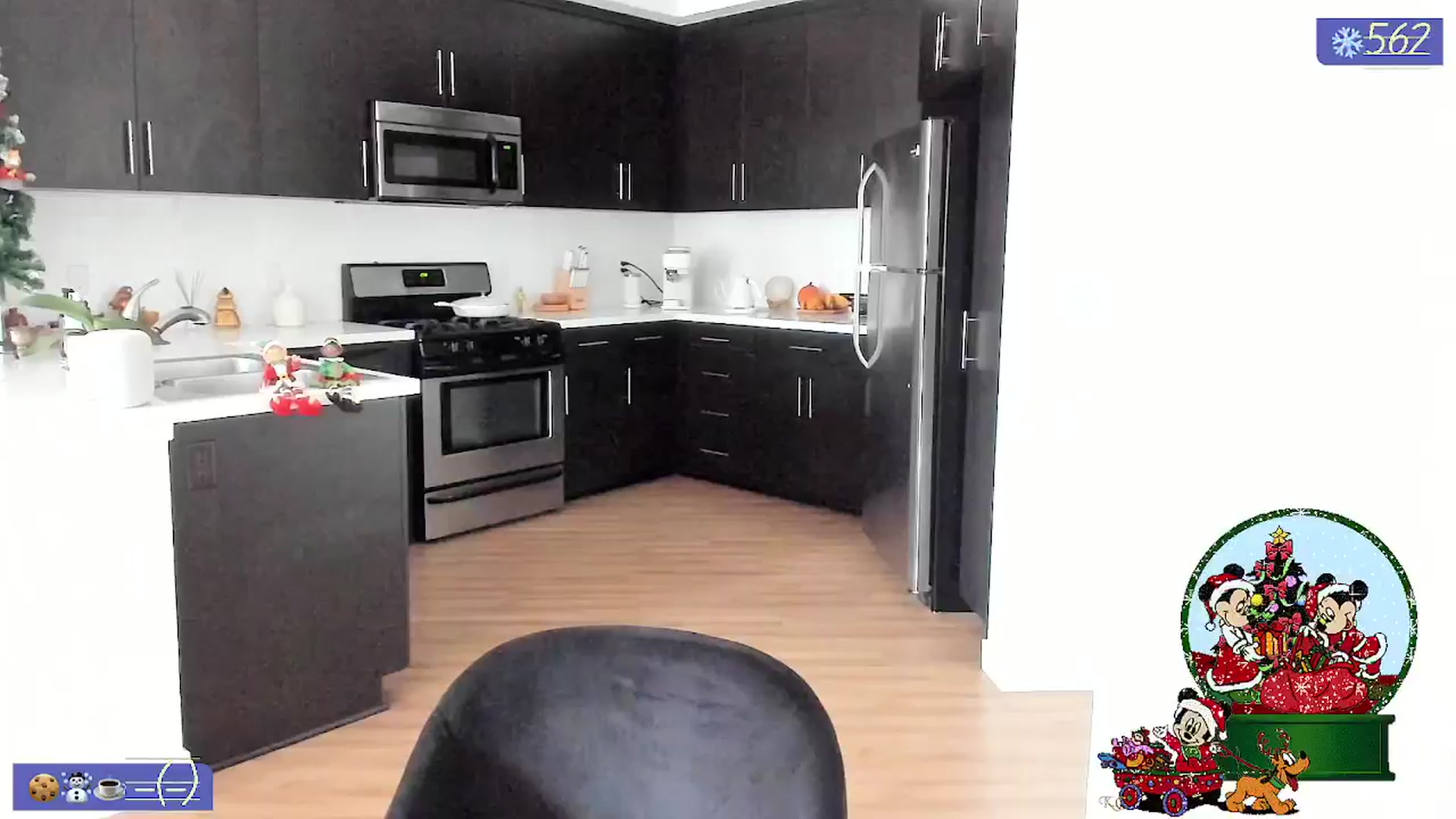 Gallery image thumbnail from litty's myfreecams stream on, 12/20/2024, 24:33 image 1 of 20