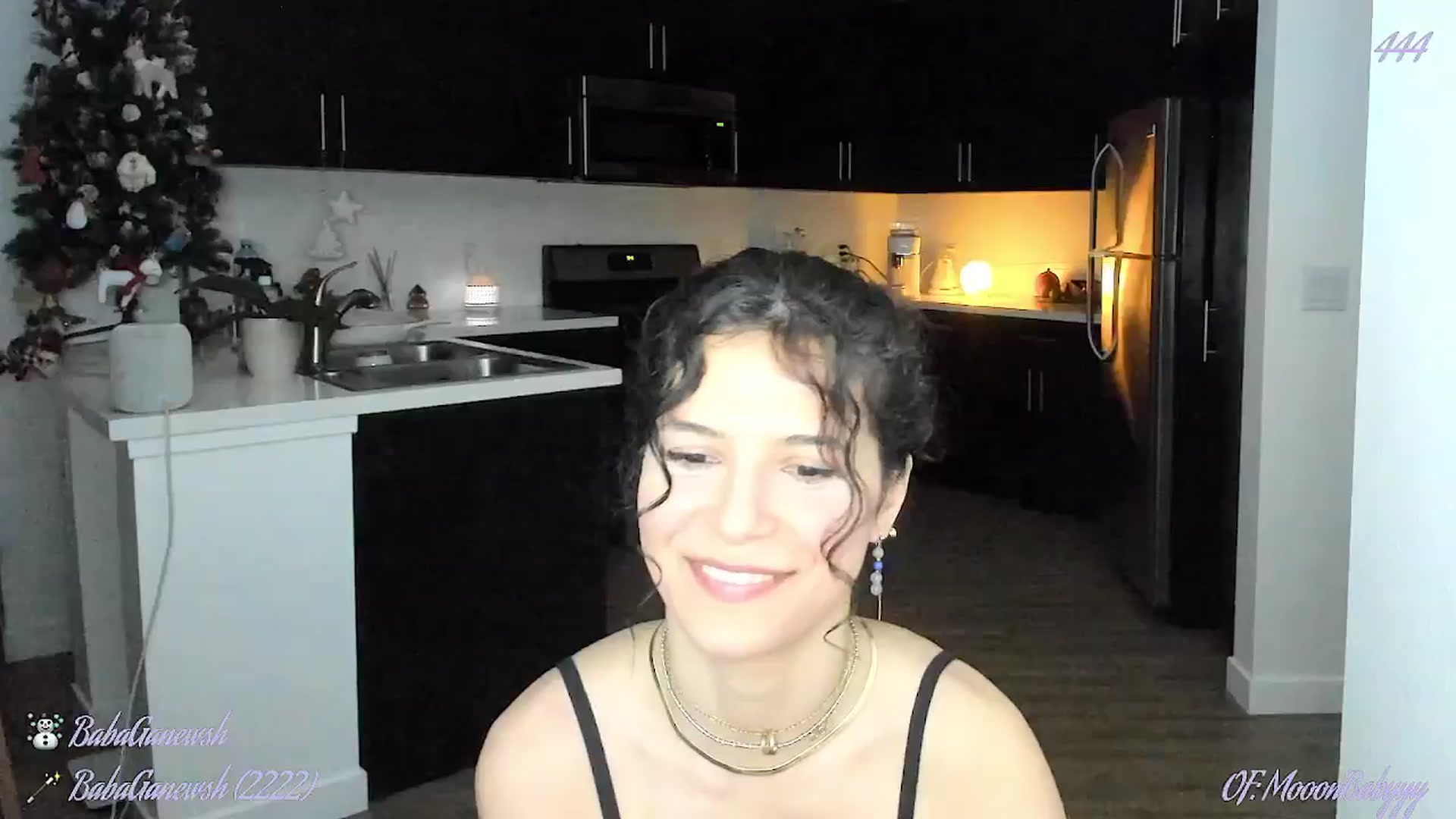 Gallery image thumbnail from litty's myfreecams stream on, 01/03/2025, 02:52 image 19 of 20