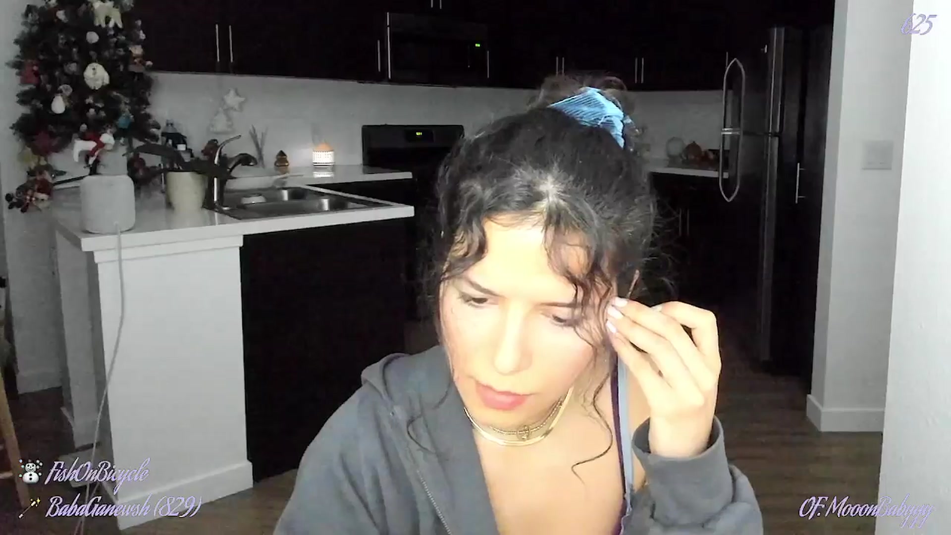 Gallery image thumbnail from litty's myfreecams stream on, 01/03/2025, 02:52 image 15 of 20