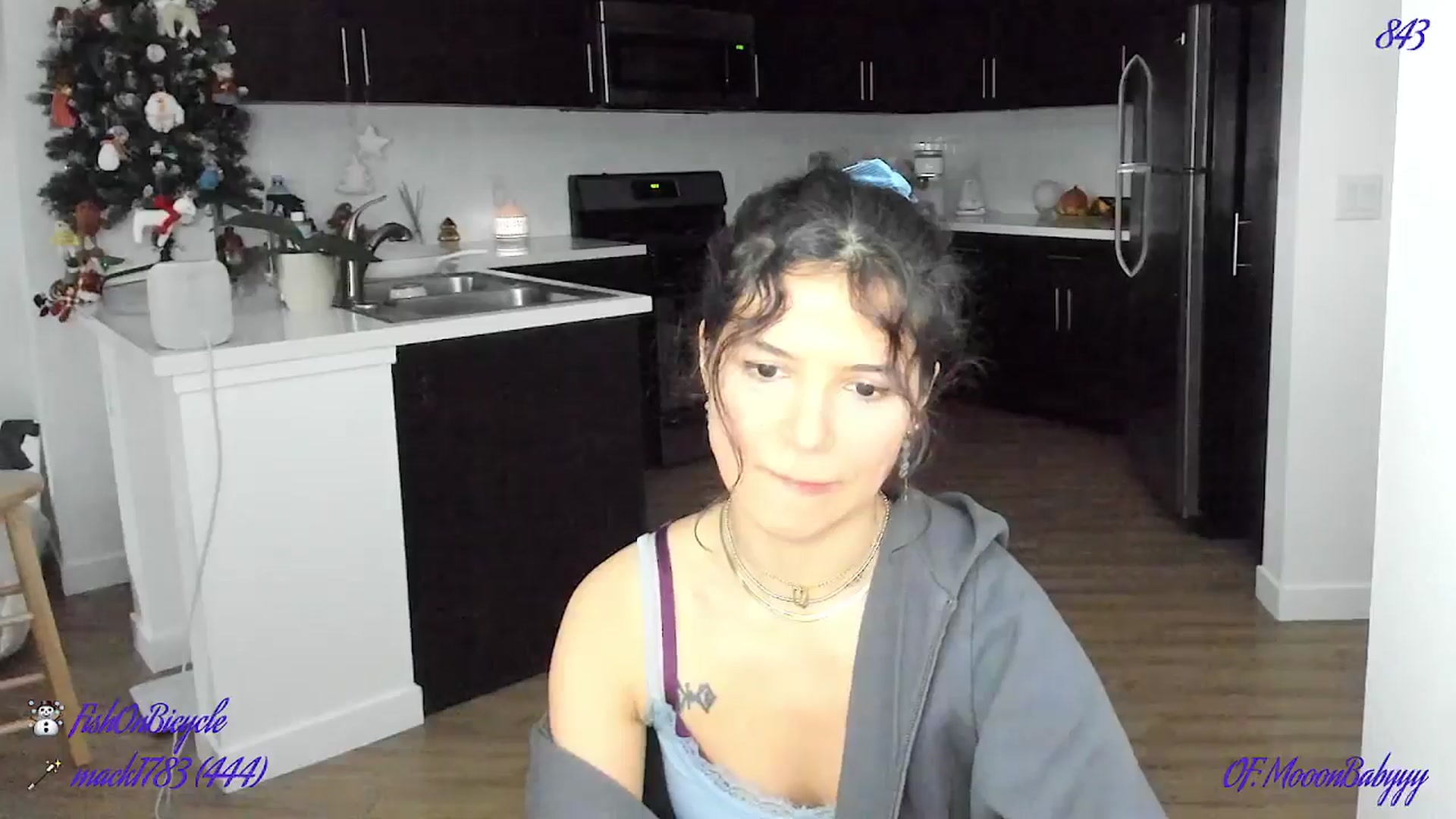 Gallery image thumbnail from litty's myfreecams stream on, 01/03/2025, 02:52 image 13 of 20