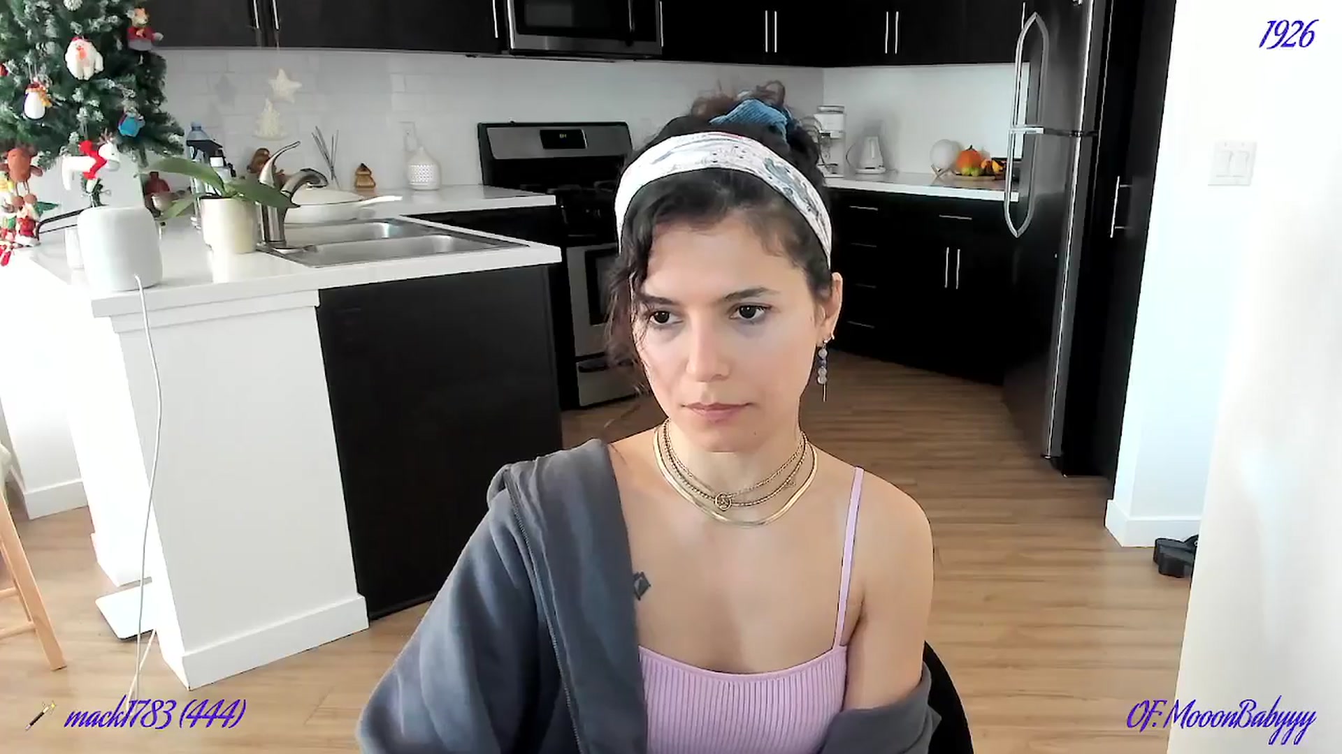 Gallery image thumbnail from litty's myfreecams stream on, 01/03/2025, 02:52 image 2 of 20