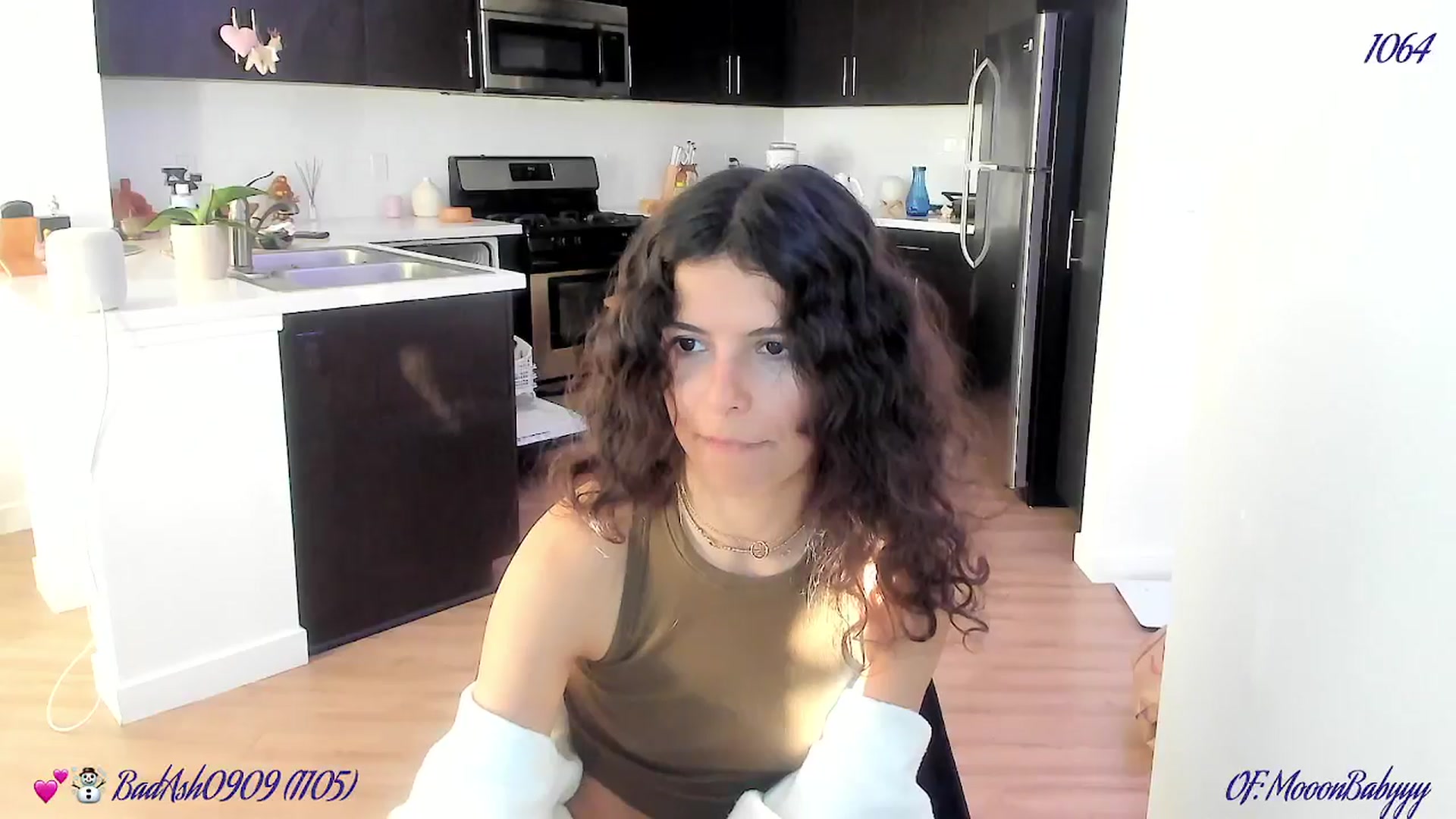 Gallery image thumbnail from litty's myfreecams stream on, 02/10/2025, 04:31 image 6 of 20