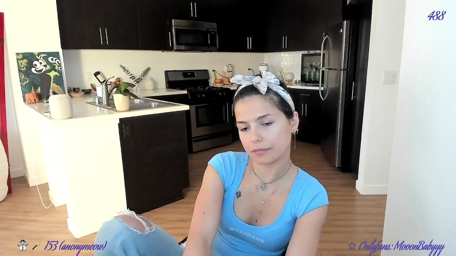 Gallery image thumbnail from litty's myfreecams stream on, 03/21/2025, 04:13 image 2 of 20