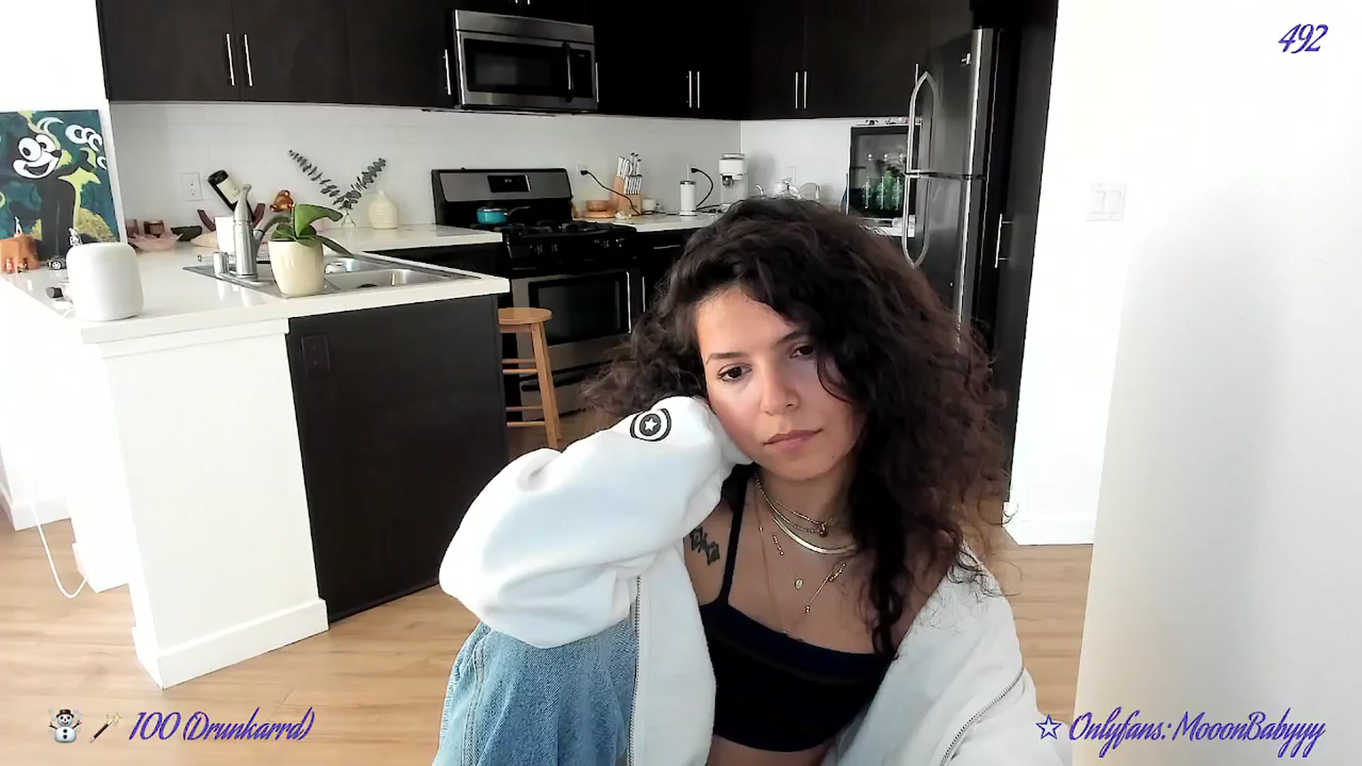 Gallery image thumbnail from litty's myfreecams stream on, 03/22/2025, 24:16 image 16 of 20
