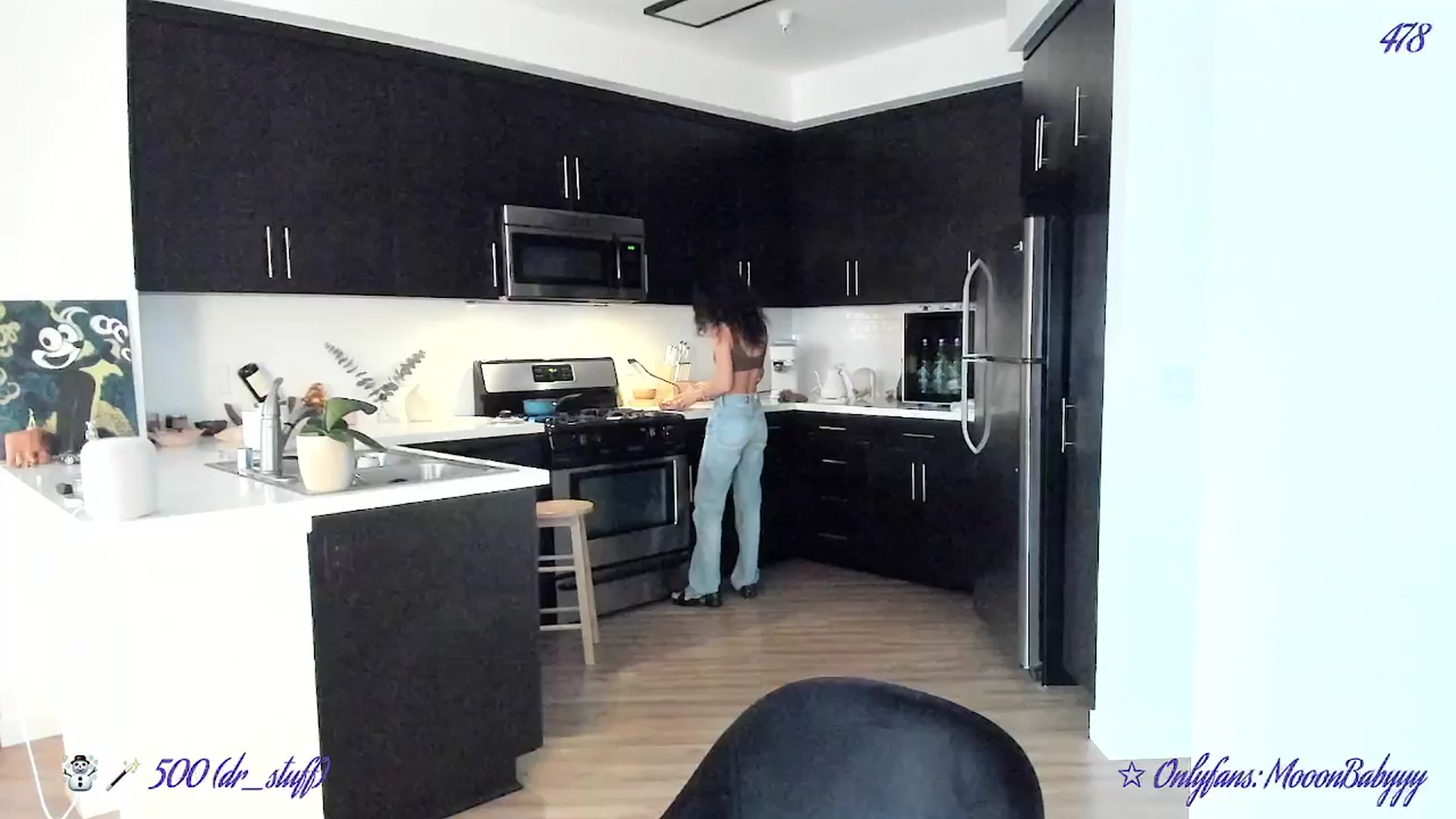 Gallery image thumbnail from litty's myfreecams stream on, 03/22/2025, 02:57 image 12 of 20