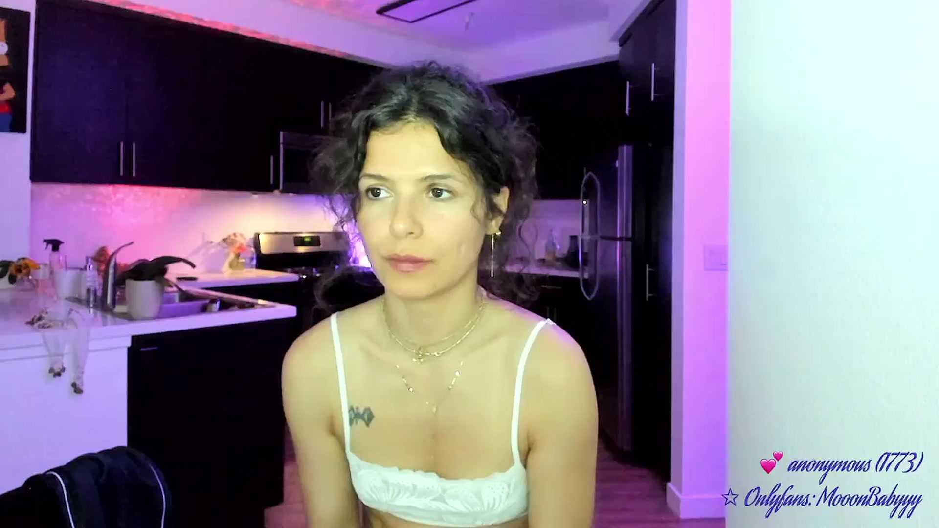 Gallery image thumbnail from litty's myfreecams stream on, 06/21/2025, 06:44 image 9 of 20