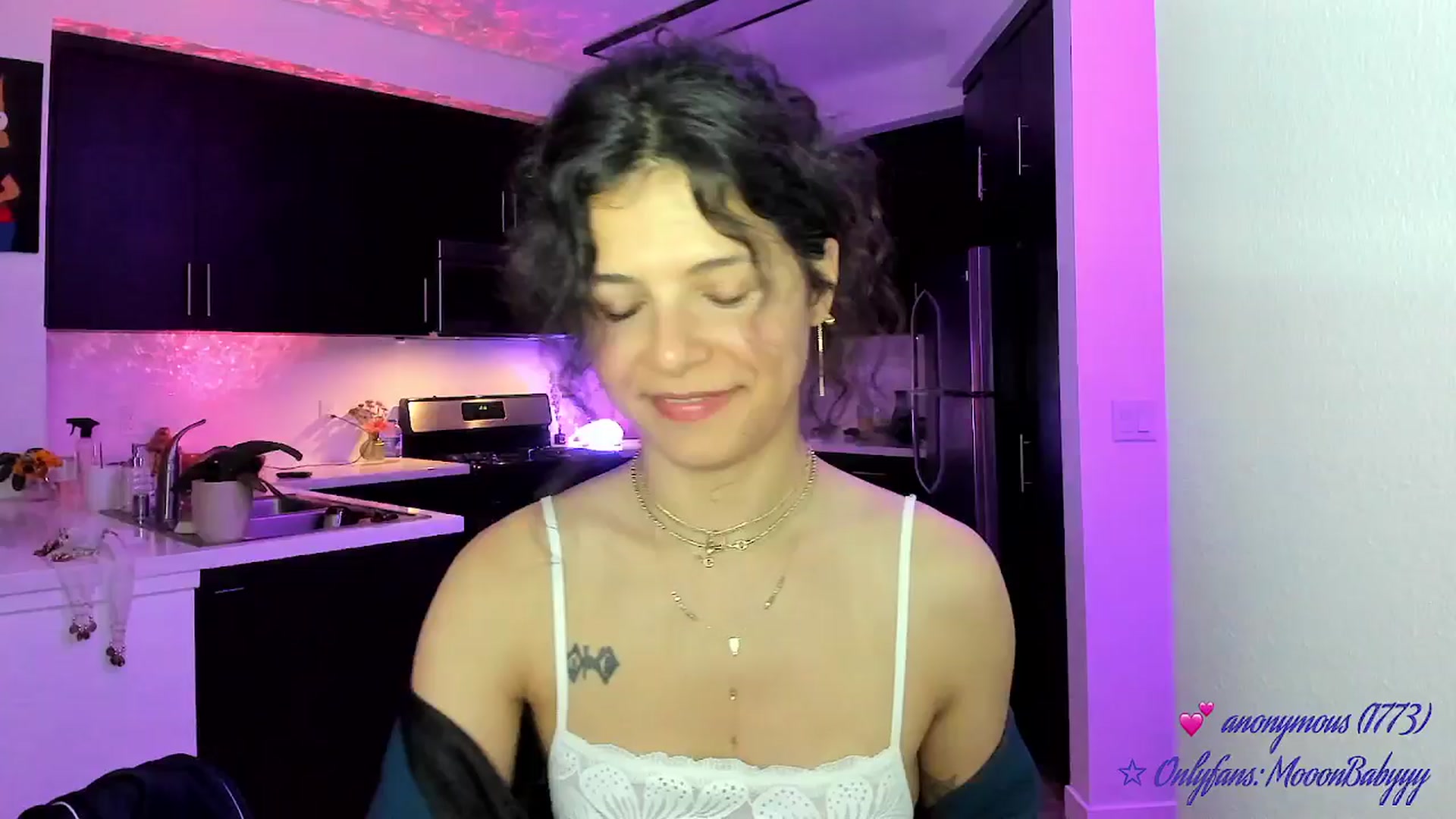 Gallery image thumbnail from litty's myfreecams stream on, 06/21/2025, 06:44 image 5 of 20