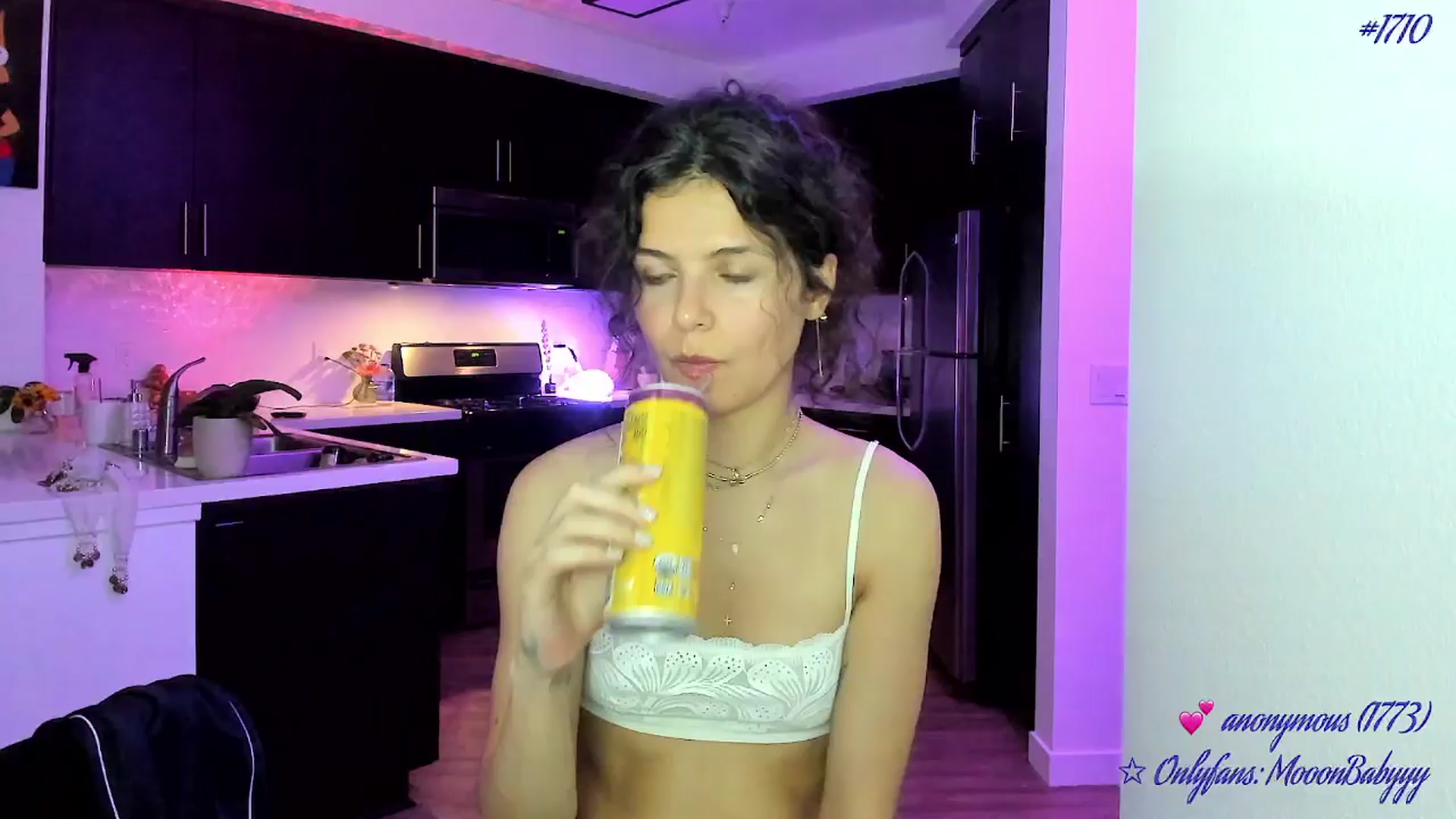 Gallery image thumbnail from litty's myfreecams stream on, 06/21/2025, 06:44 image 13 of 20