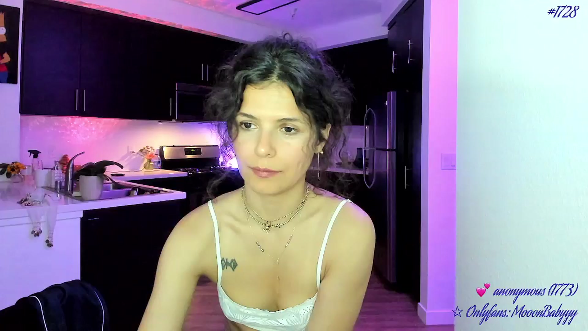 Gallery image thumbnail from litty's myfreecams stream on, 06/21/2025, 06:44 image 10 of 20