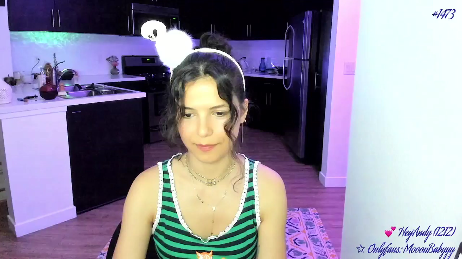 Gallery image thumbnail from litty's myfreecams stream on, 06/22/2025, 07:00 image 7 of 20