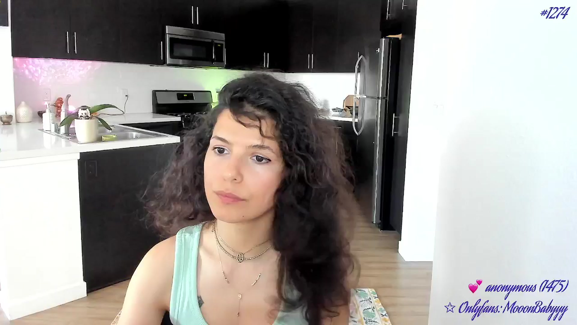 Gallery image thumbnail from litty's myfreecams stream on, 06/28/2025, 03:45 image 12 of 20