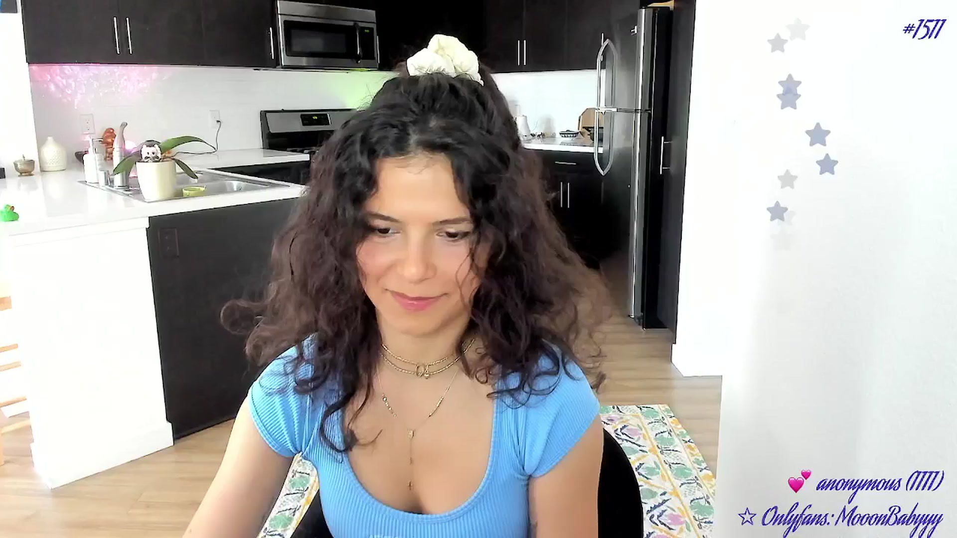 Gallery image thumbnail from litty's myfreecams stream on, 06/28/2025, 03:45 image 4 of 20