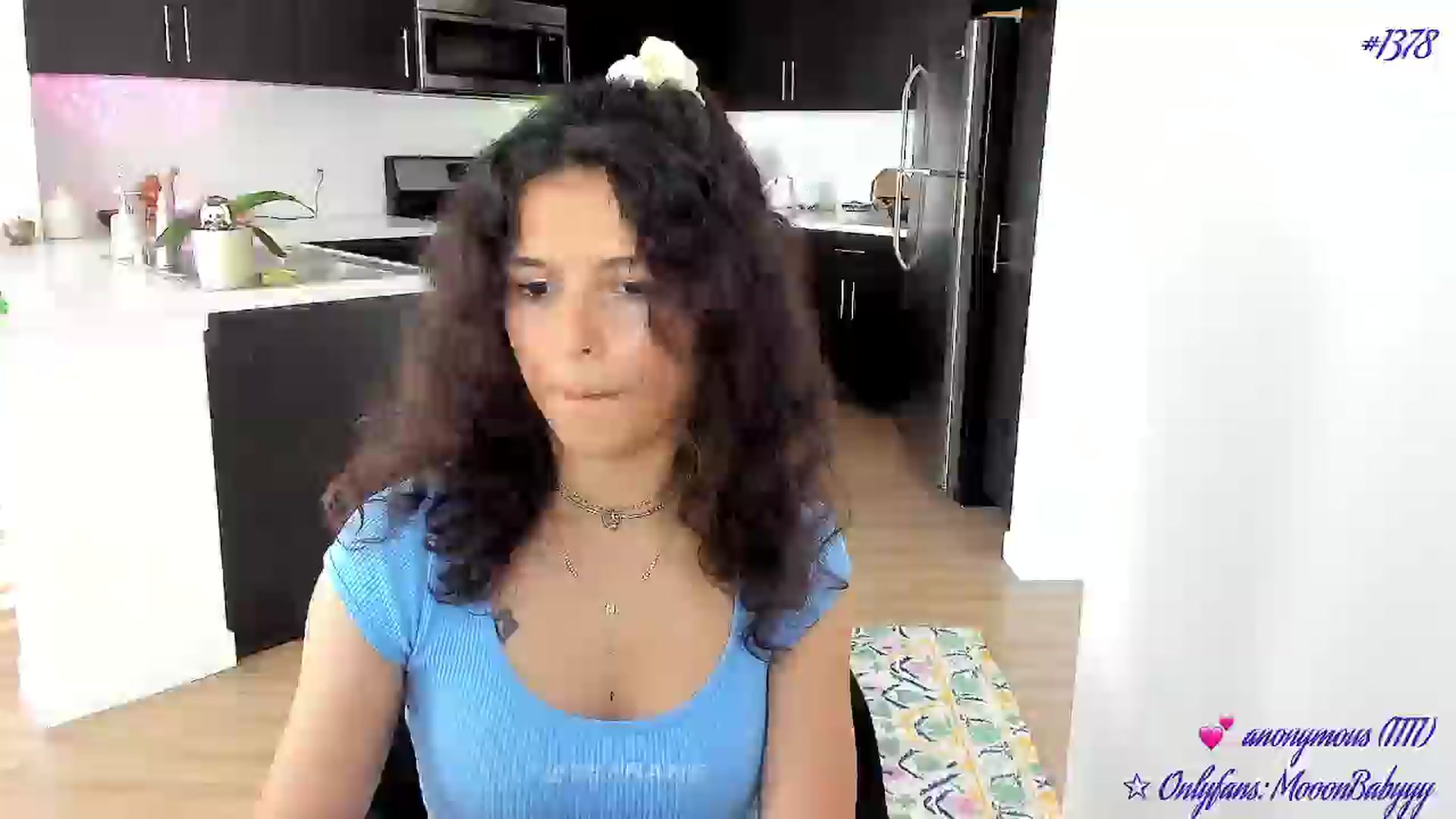 Gallery image thumbnail from litty's myfreecams stream on, 06/28/2025, 03:45 image 5 of 20