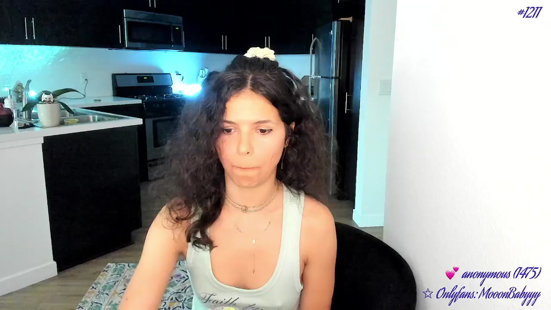 Gallery image thumbnail from litty's myfreecams stream on, 06/28/2025, 03:45 image 18 of 20