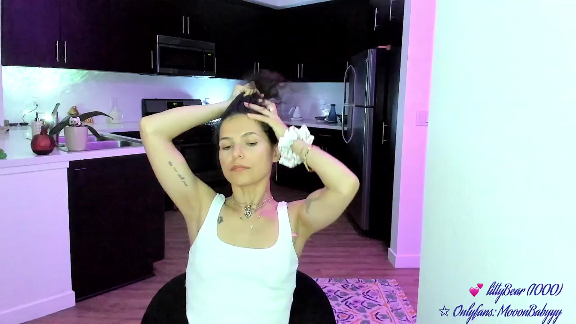 Gallery image thumbnail from litty's myfreecams stream on, 07/04/2025, 06:55 image 12 of 20