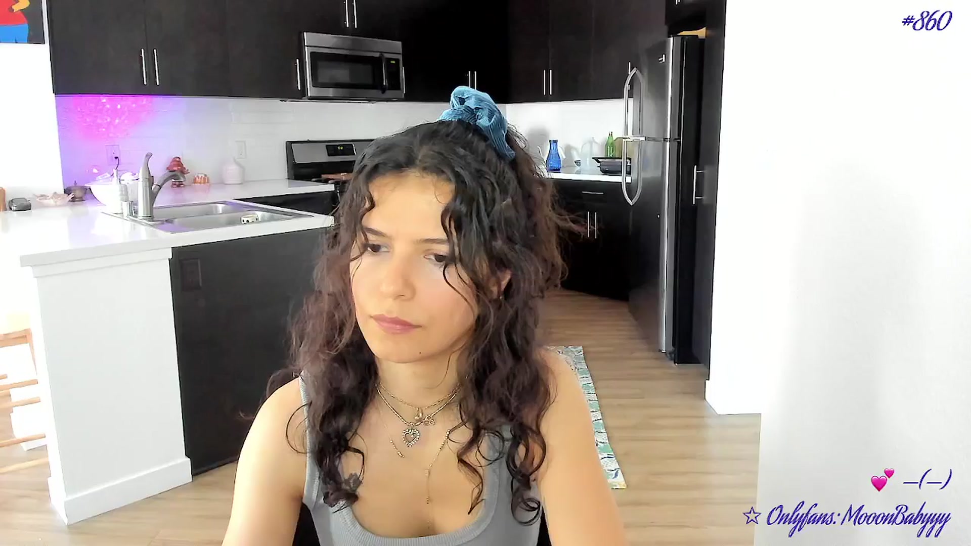 Gallery image thumbnail from litty's myfreecams stream on, 07/07/2025, 02:08 image 1 of 20