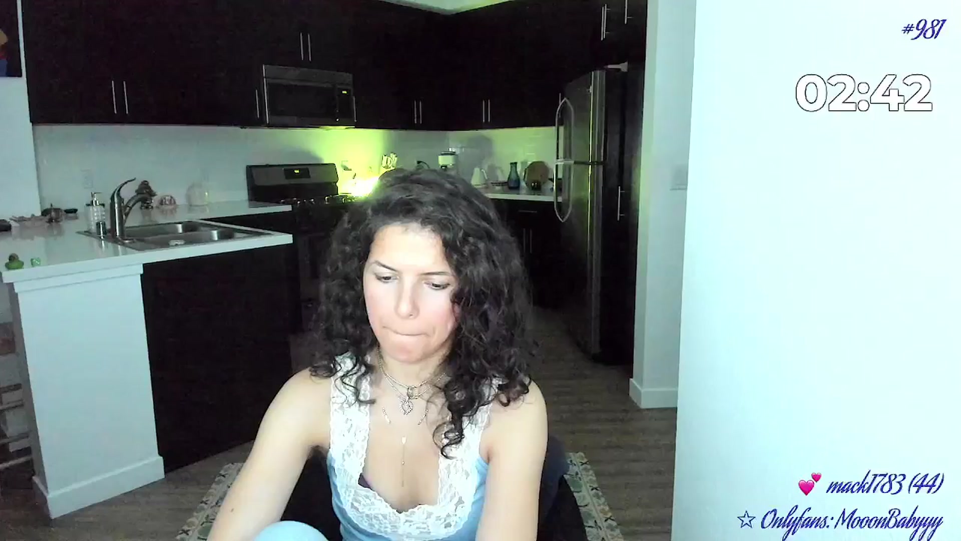 Gallery image thumbnail from litty's myfreecams stream on, 07/08/2025, 04:55 image 15 of 20