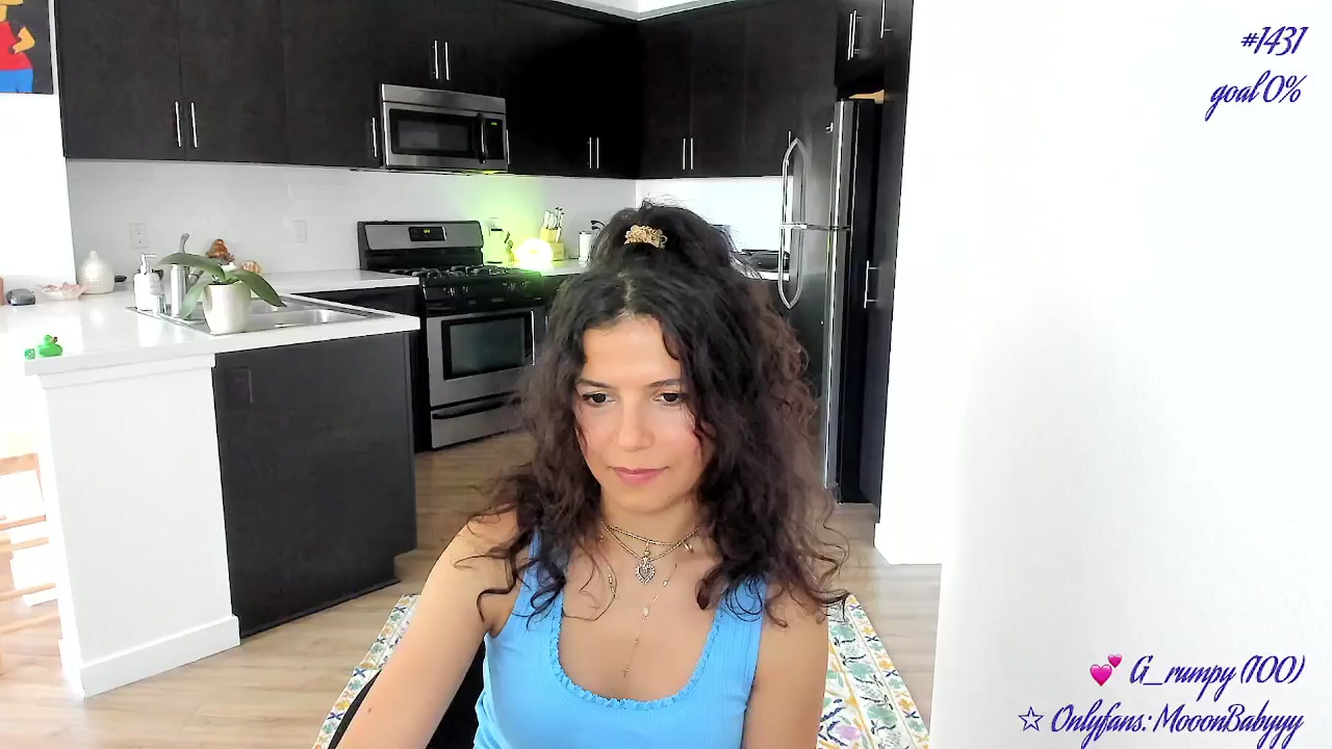 Gallery image thumbnail from litty's myfreecams stream on, 07/12/2025, 03:18 image 3 of 20