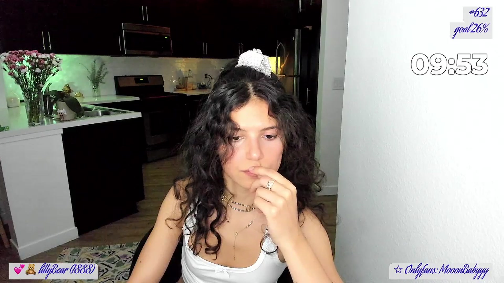 Gallery image thumbnail from litty's myfreecams stream on, 08/02/2025, 04:27 image 17 of 20