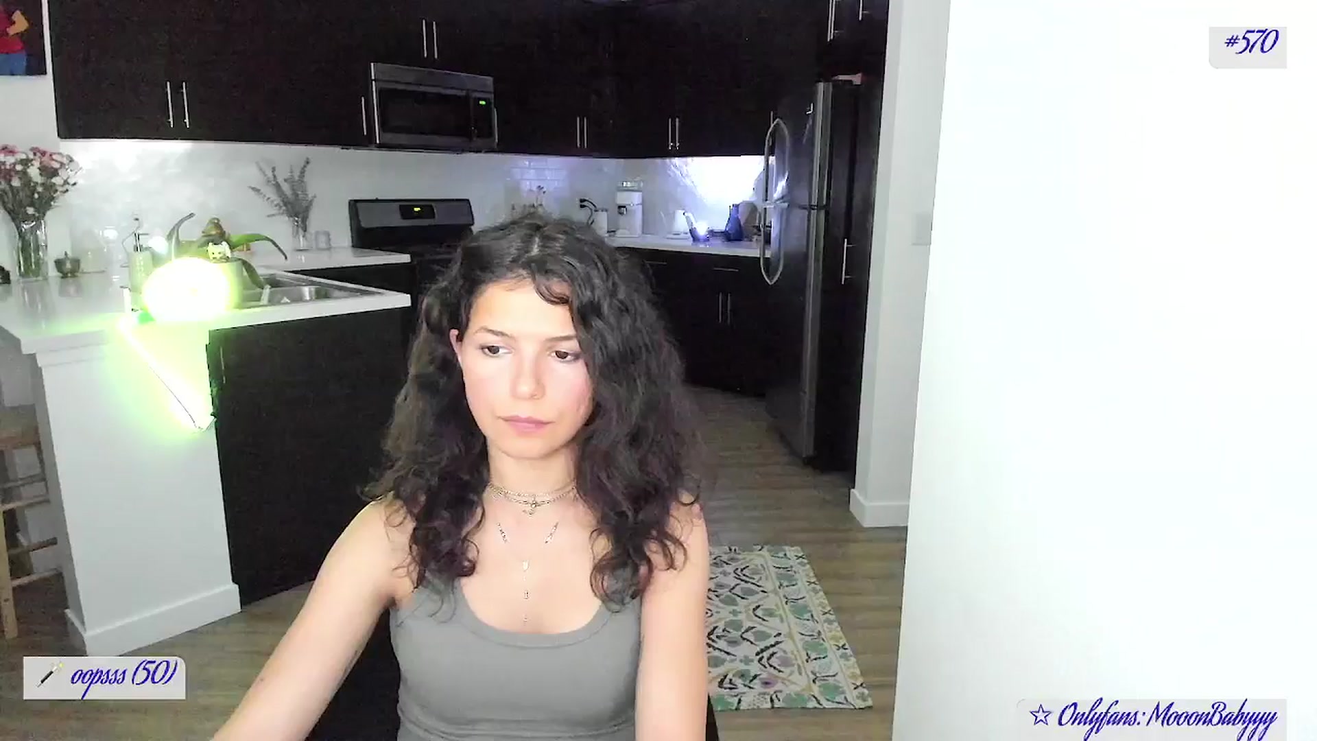 Gallery image thumbnail from litty's myfreecams stream on, 08/03/2025, 04:21 image 12 of 20