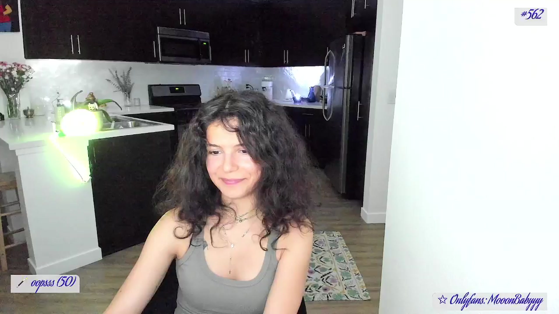 Gallery image thumbnail from litty's myfreecams stream on, 08/03/2025, 04:21 image 4 of 20
