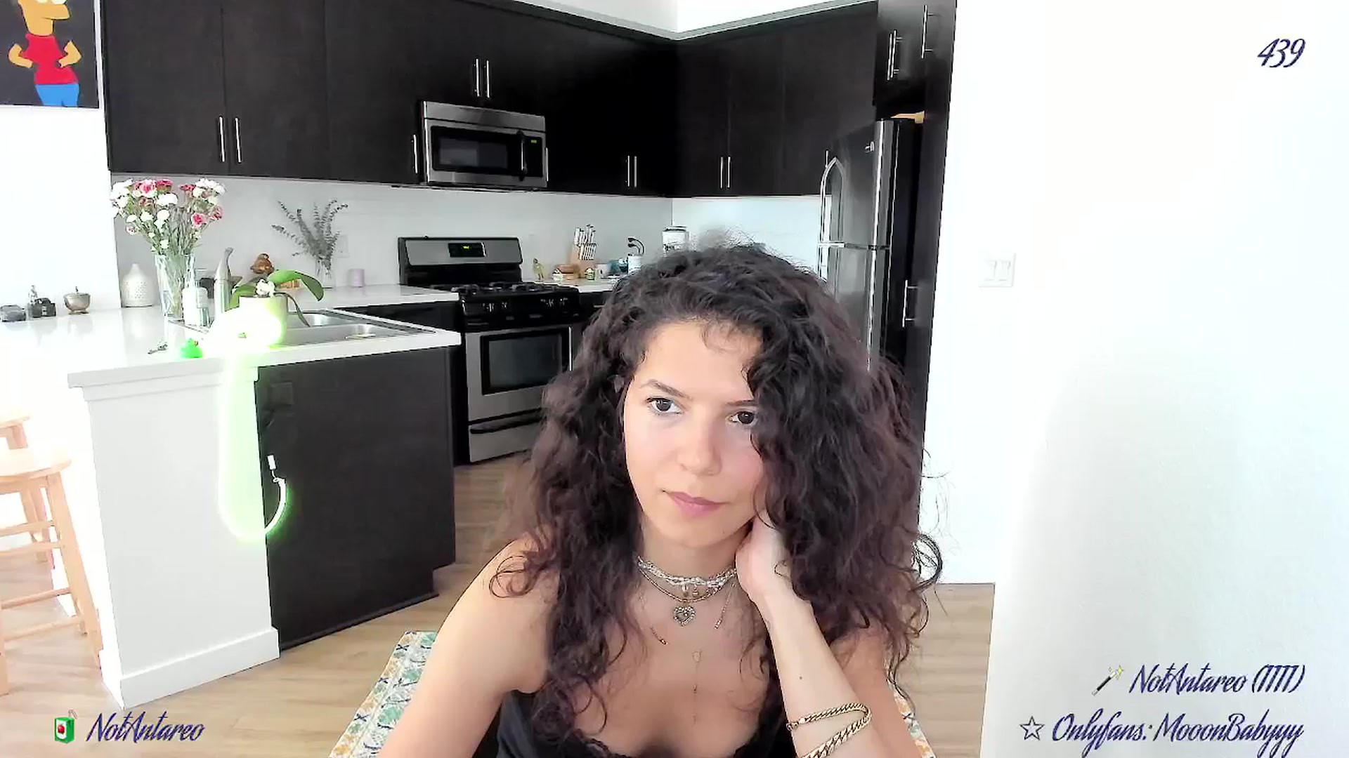 Gallery image thumbnail from litty's myfreecams stream on, 08/12/2025, 24:09 image 16 of 20
