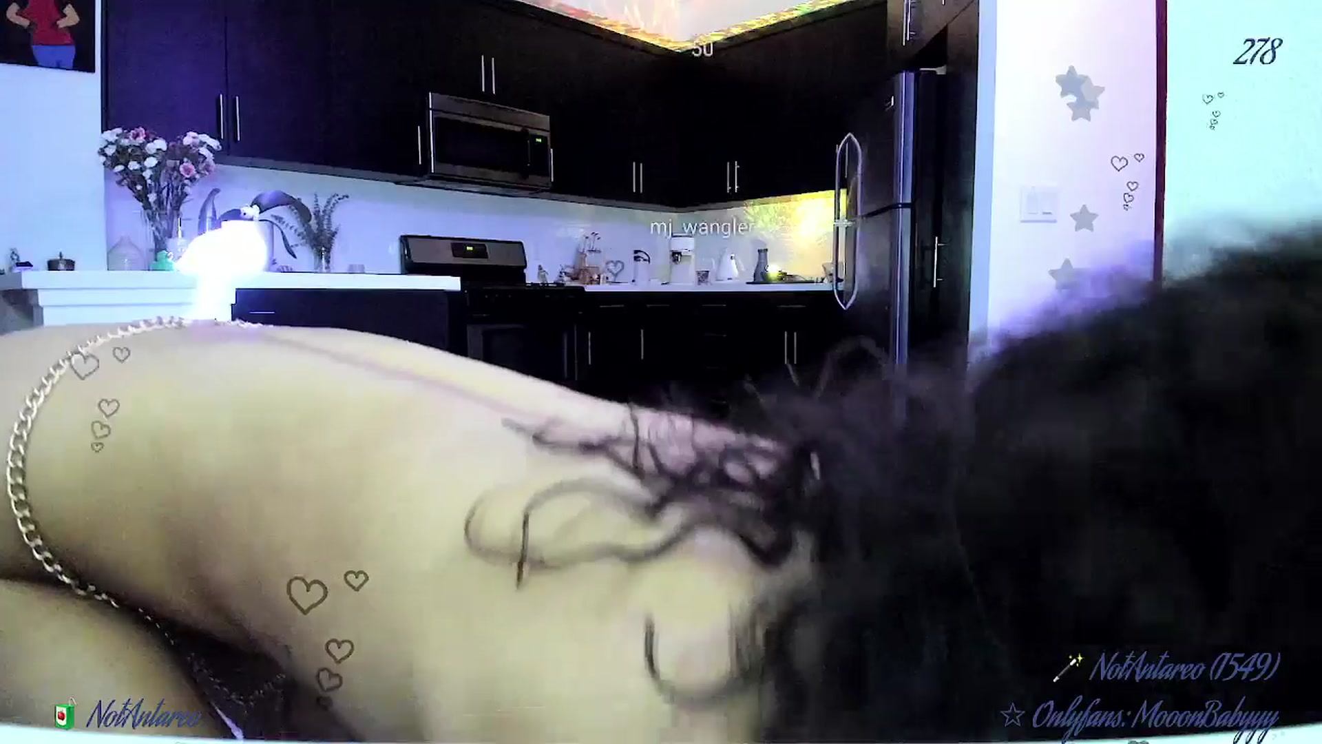 Gallery image thumbnail from litty's myfreecams stream on, 08/12/2025, 03:20 image 18 of 20