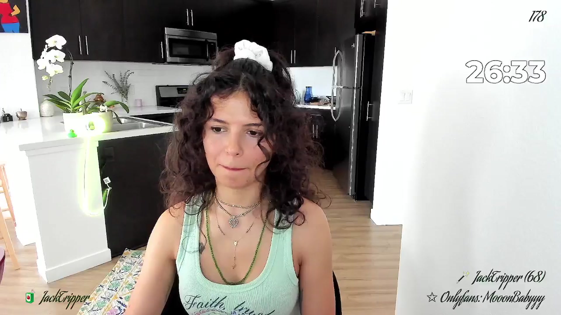Gallery image thumbnail from litty's myfreecams stream on, 08/14/2025, 24:19 image 10 of 20