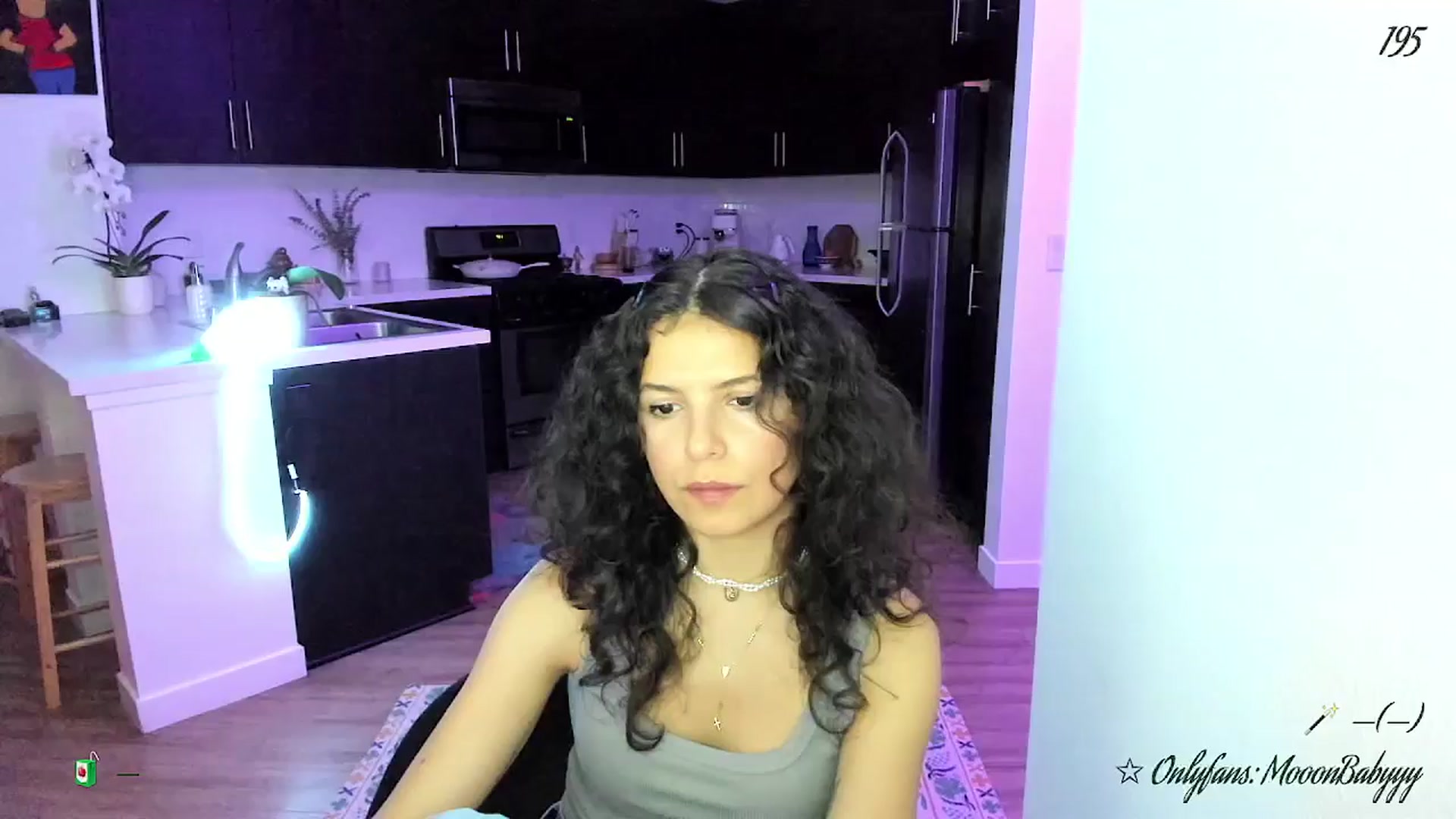 Gallery image thumbnail from litty's myfreecams stream on, 08/15/2025, 04:47 image 1 of 20