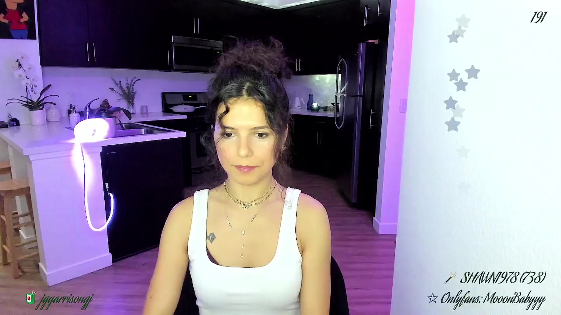 Gallery image thumbnail from litty's myfreecams stream on, 08/17/2025, 07:42 image 9 of 20