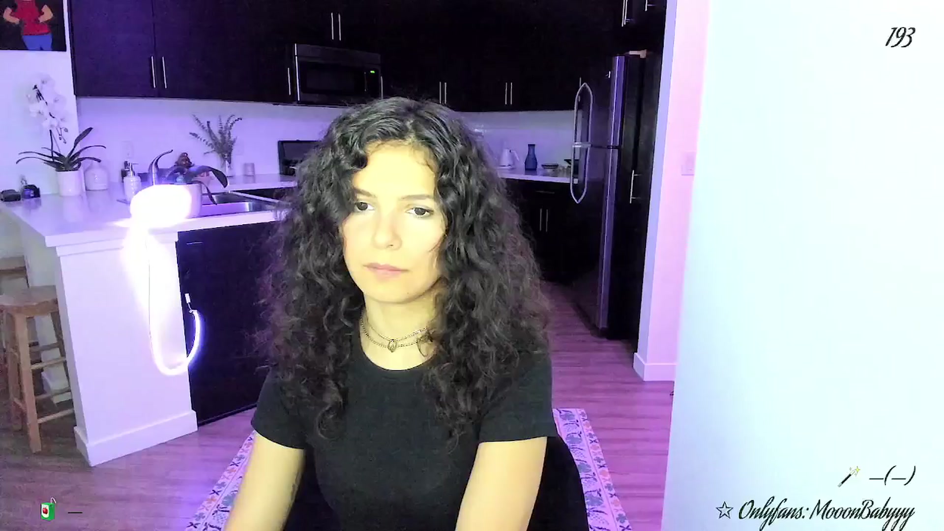 Gallery image thumbnail from litty's myfreecams stream on, 08/17/2025, 07:42 image 1 of 20