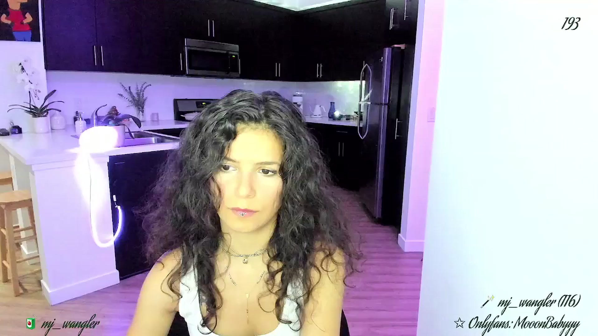 Gallery image thumbnail from litty's myfreecams stream on, 08/17/2025, 07:42 image 4 of 20