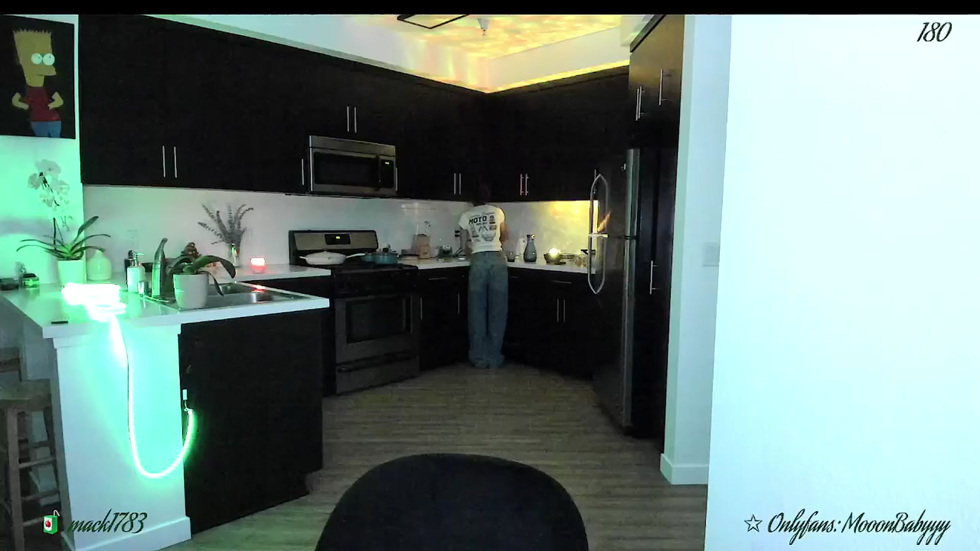 Gallery image thumbnail from litty's myfreecams stream on, 08/17/2025, 08:11 image 18 of 20