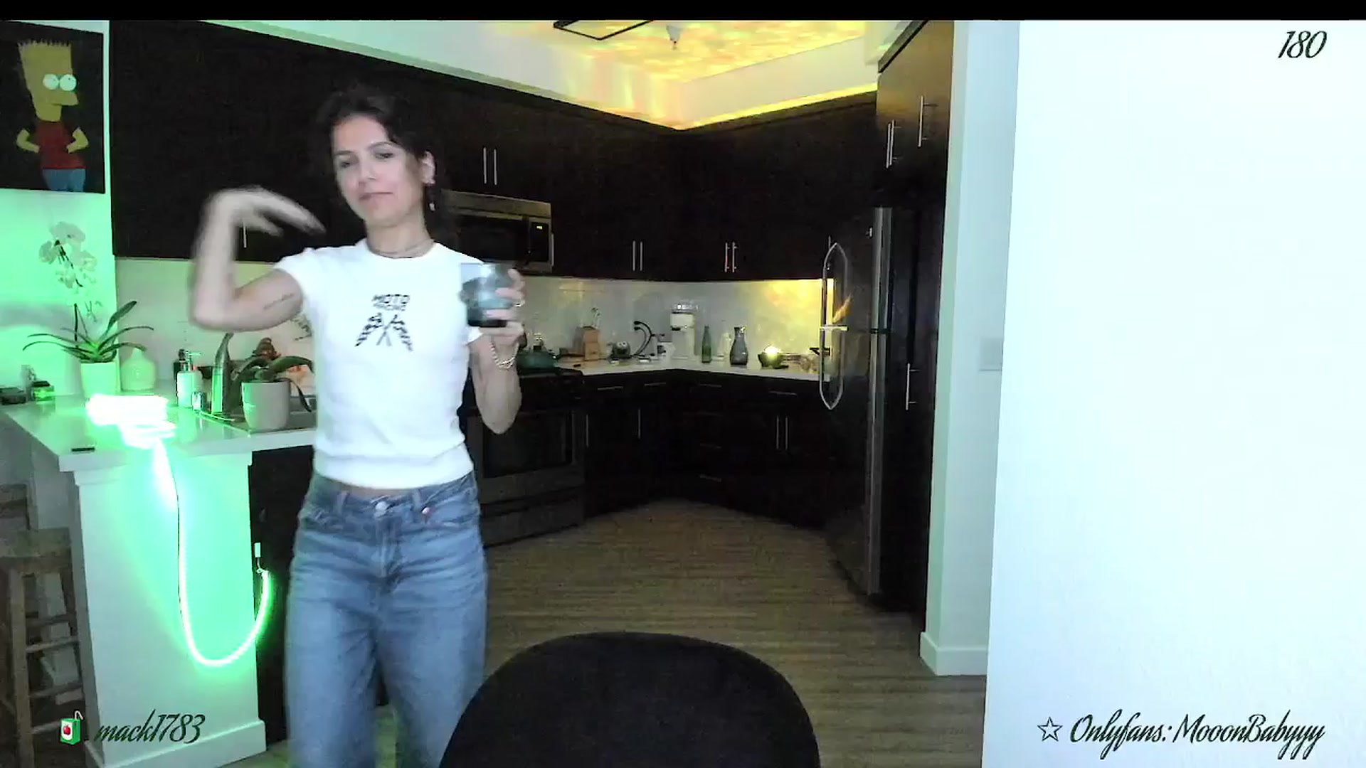 Gallery image thumbnail from litty's myfreecams stream on, 08/17/2025, 08:11 image 19 of 20