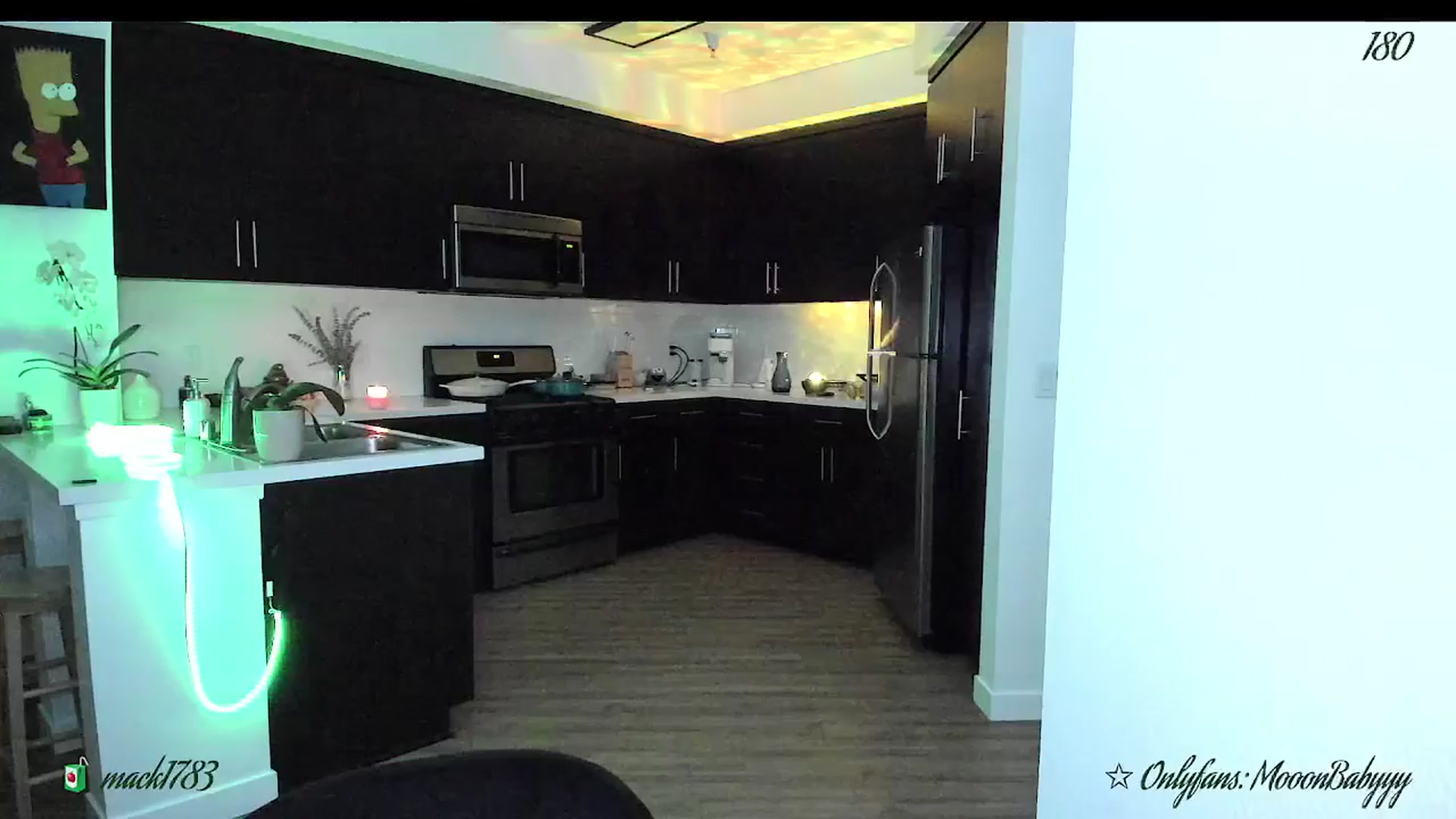 Gallery image thumbnail from litty's myfreecams stream on, 08/17/2025, 08:11 image 16 of 20