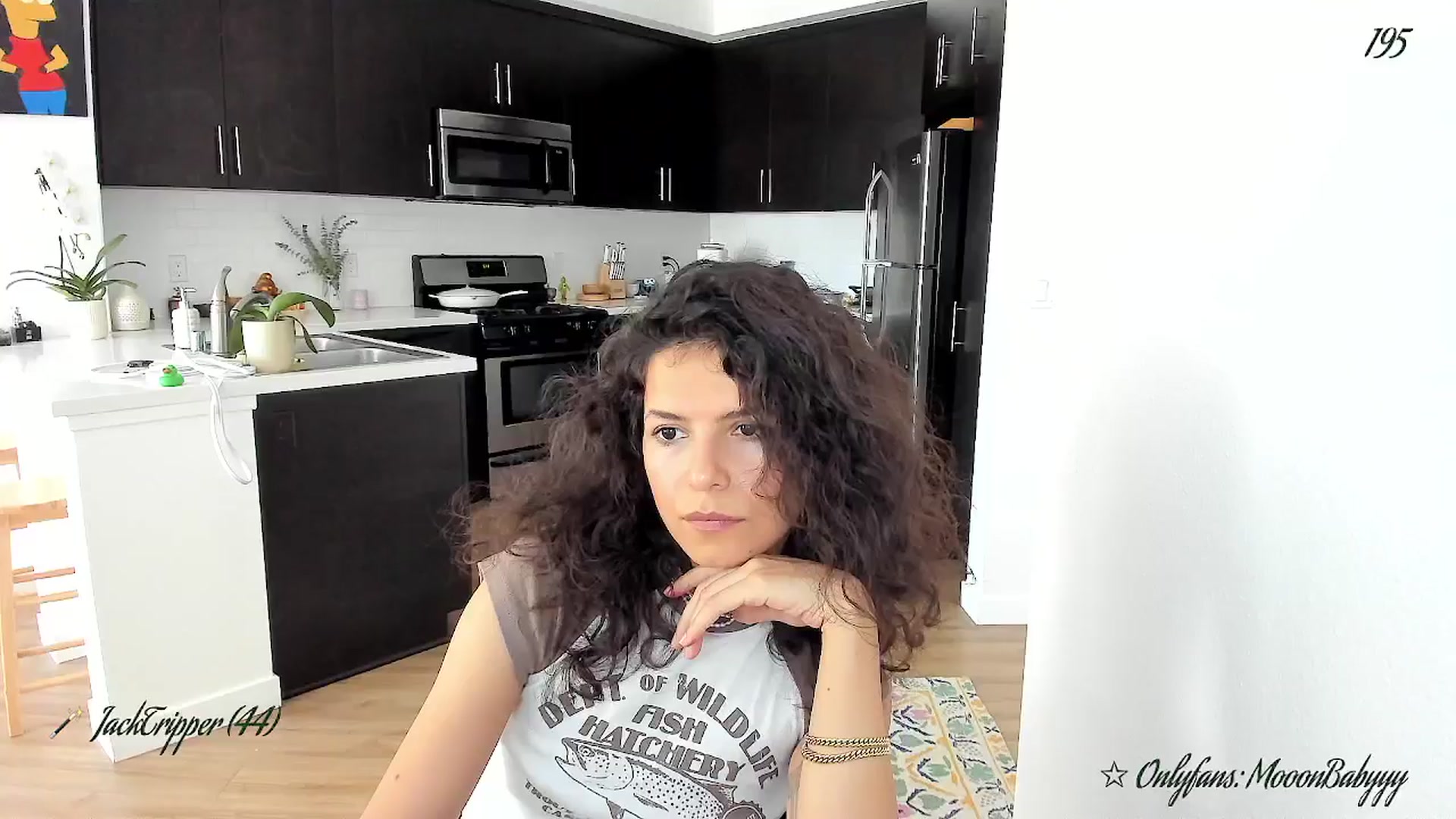Gallery image thumbnail from litty's myfreecams stream on, 08/19/2025, 01:23 image 6 of 20