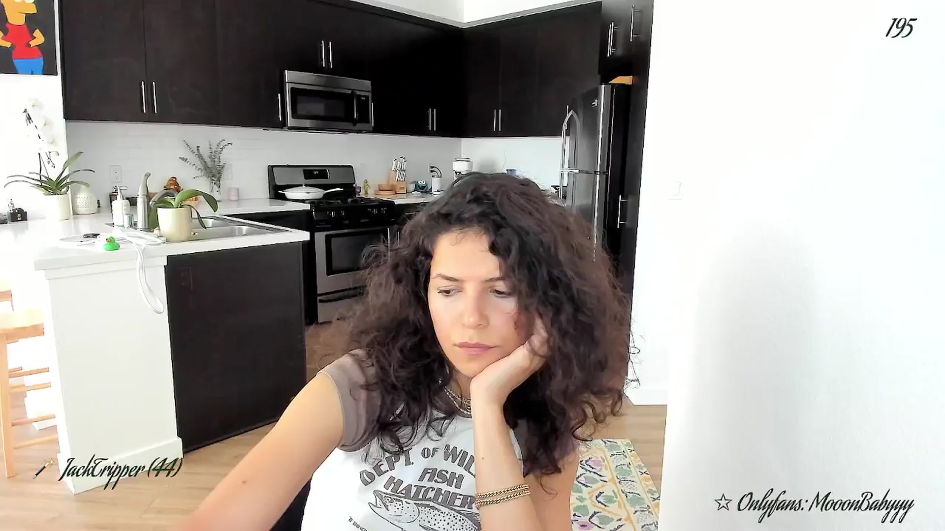 Gallery image thumbnail from litty's myfreecams stream on, 08/19/2025, 01:23 image 9 of 20