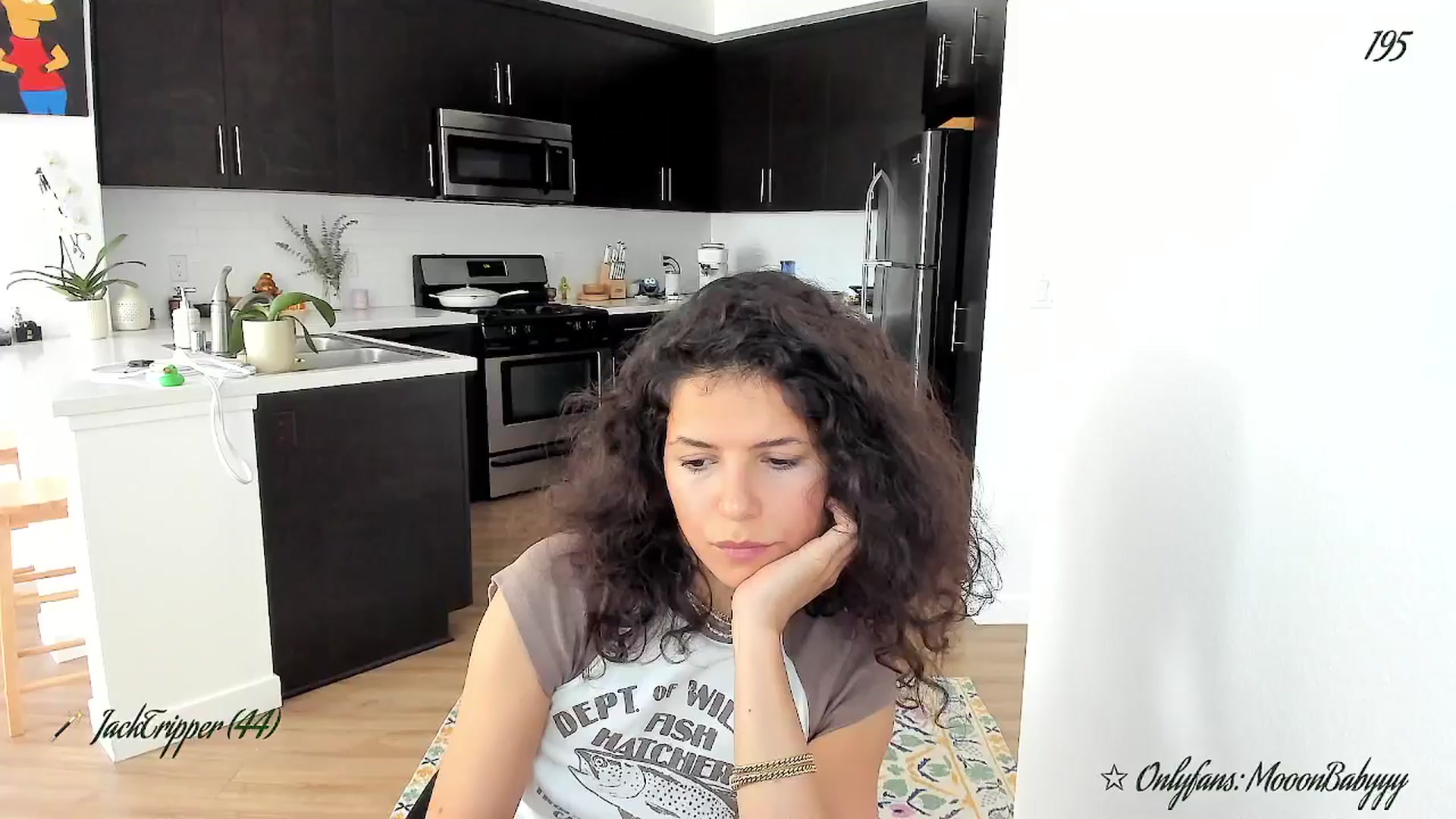Gallery image thumbnail from litty's myfreecams stream on, 08/19/2025, 01:23 image 11 of 20