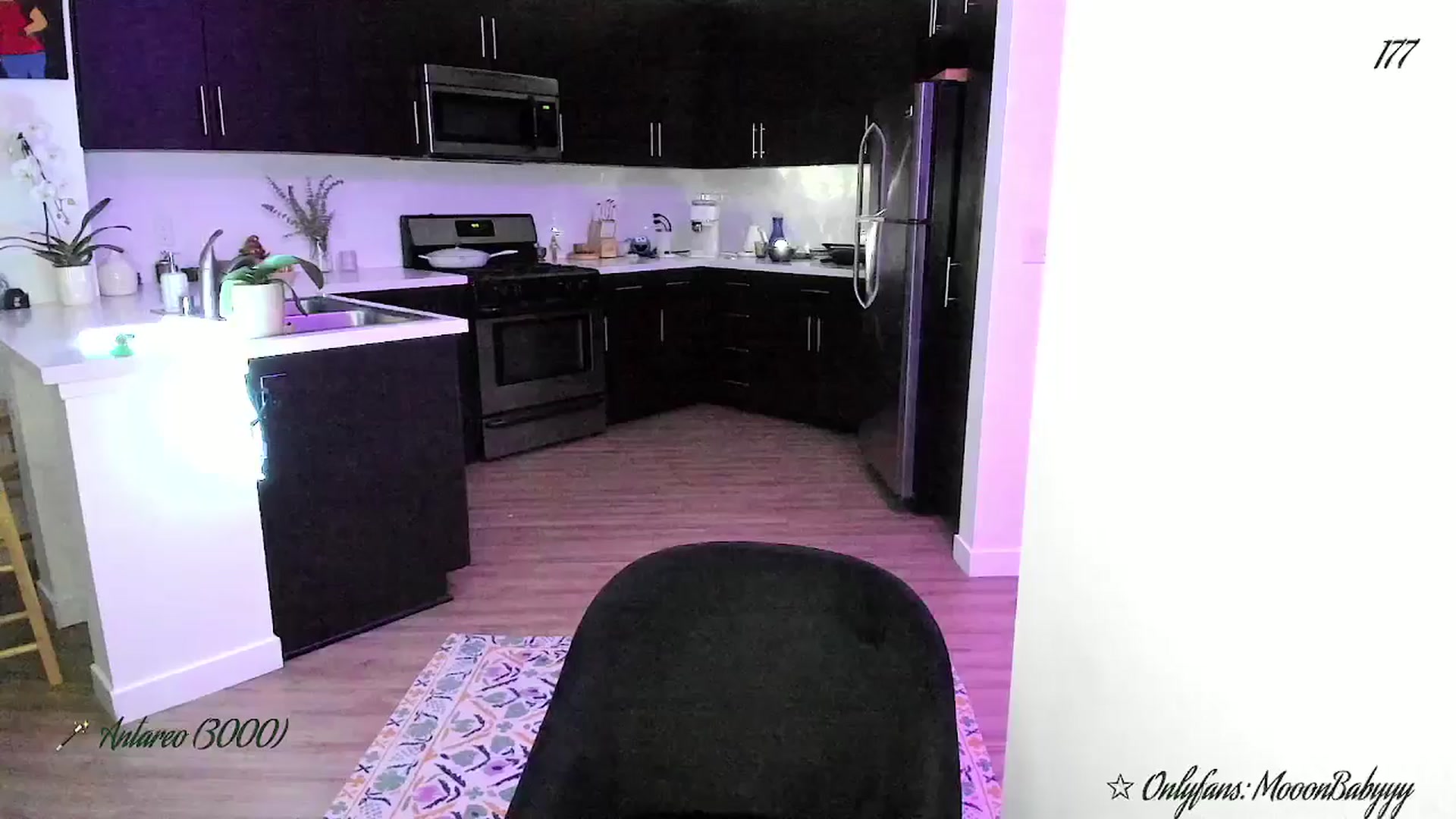 Gallery image thumbnail from litty's myfreecams stream on, 08/19/2025, 04:27 image 19 of 20