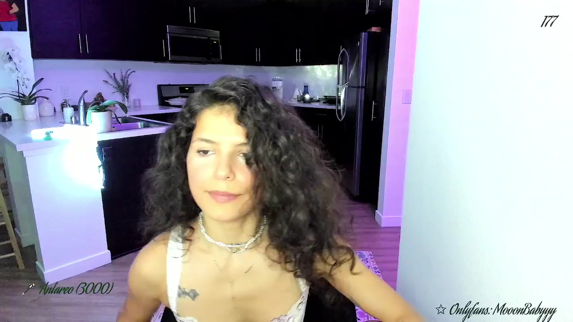 Gallery image thumbnail from litty's myfreecams stream on, 08/19/2025, 04:27 image 18 of 20