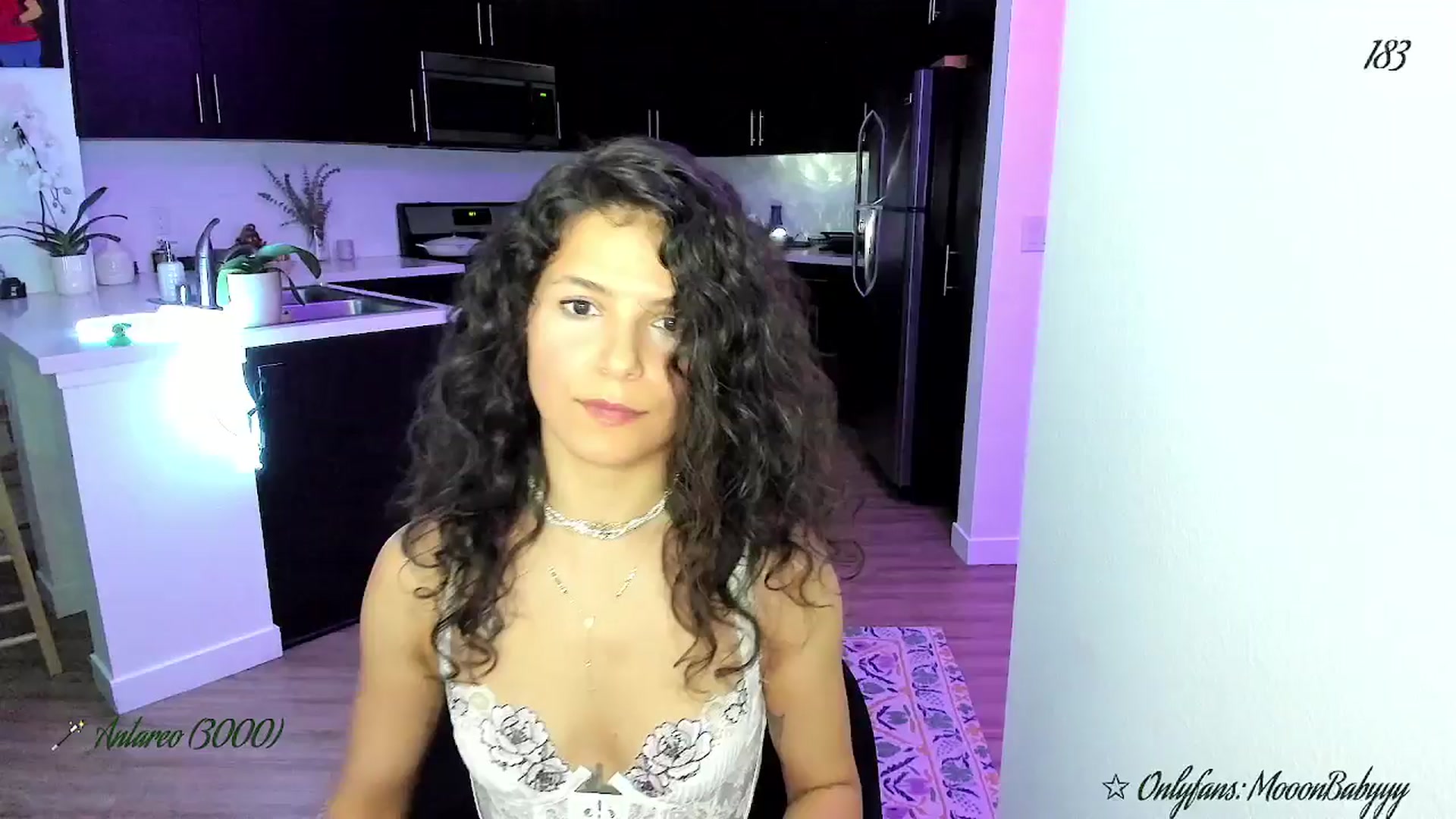 Gallery image thumbnail from litty's myfreecams stream on, 08/19/2025, 04:27 image 8 of 20