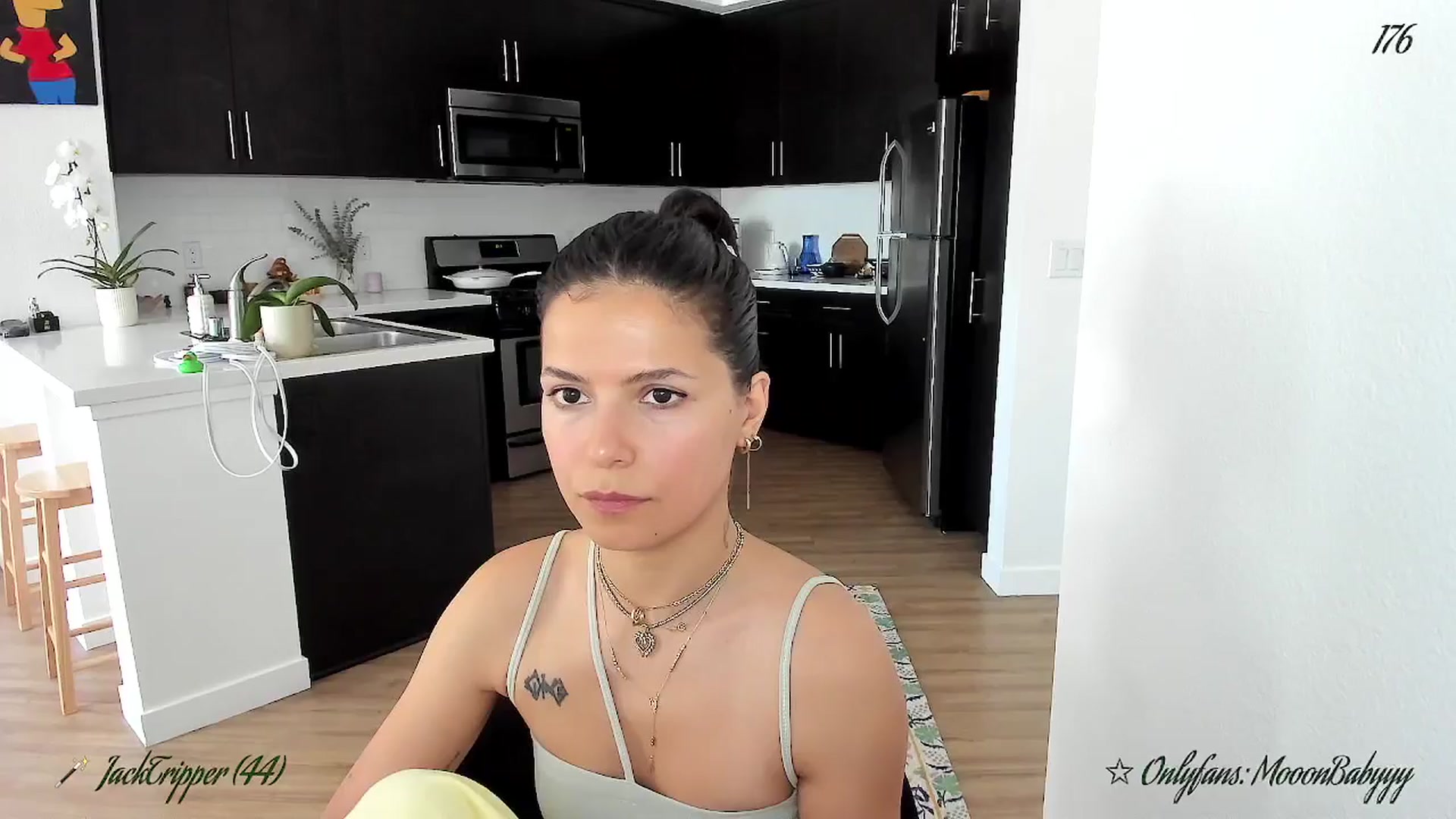 Gallery image thumbnail from litty's myfreecams stream on, 08/20/2025, 23:07 image 6 of 20